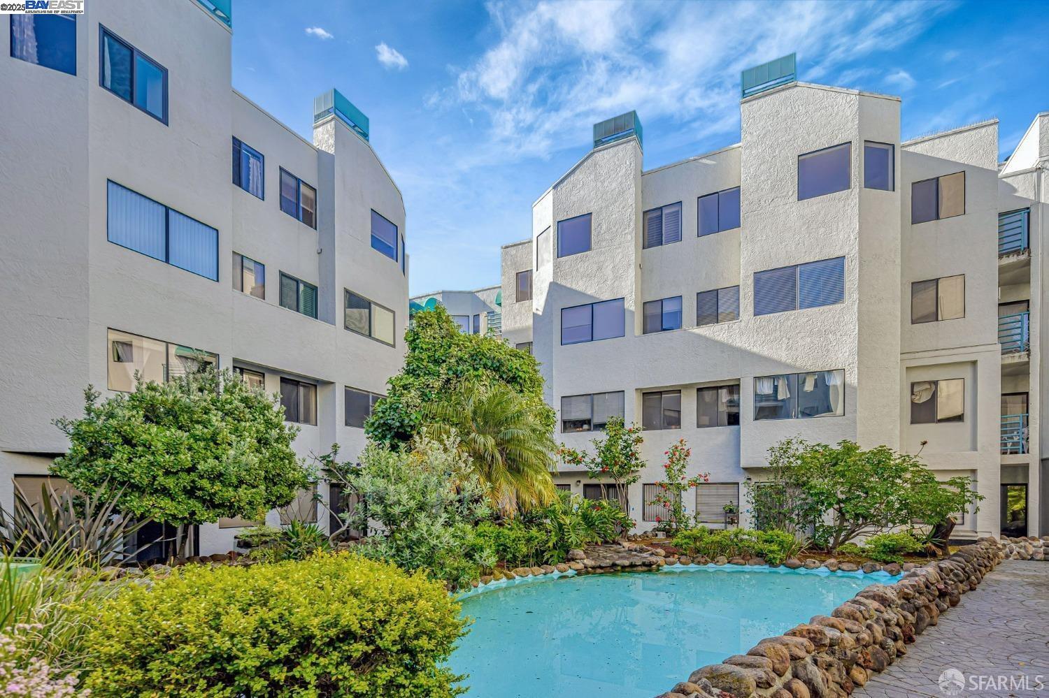 Detail Gallery Image 37 of 43 For 320 Peninsula Ave #107,  San Mateo,  CA 94401 - 2 Beds | 2 Baths