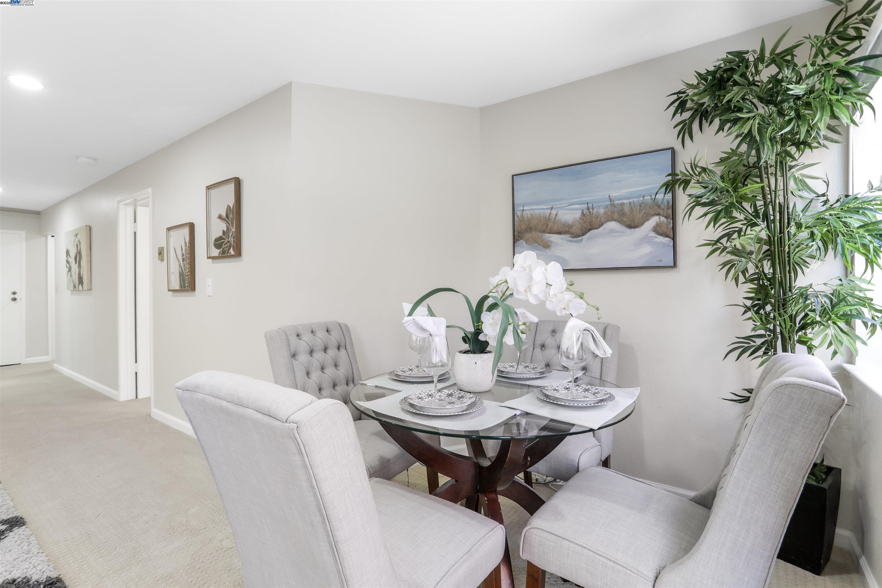Detail Gallery Image 9 of 34 For 320 Peninsula Ave #107,  San Mateo,  CA 94401 - 2 Beds | 2 Baths