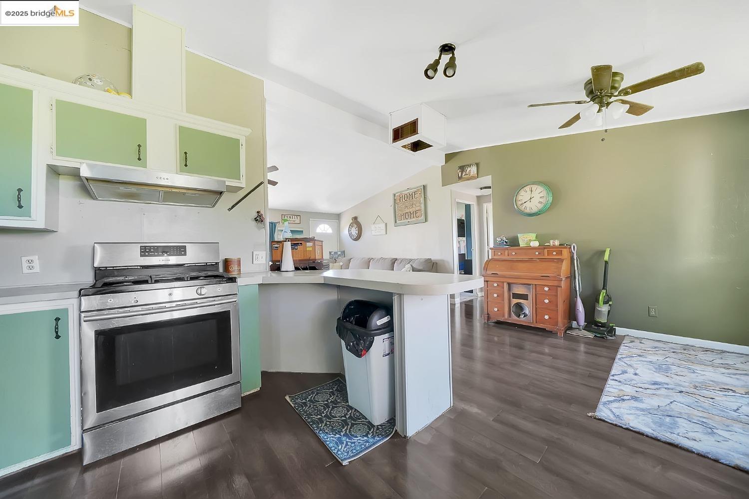 Detail Gallery Image 12 of 33 For 5266 Del Sol Lane 1, San Andreas,  CA 95249 - 3 Beds | 2 Baths