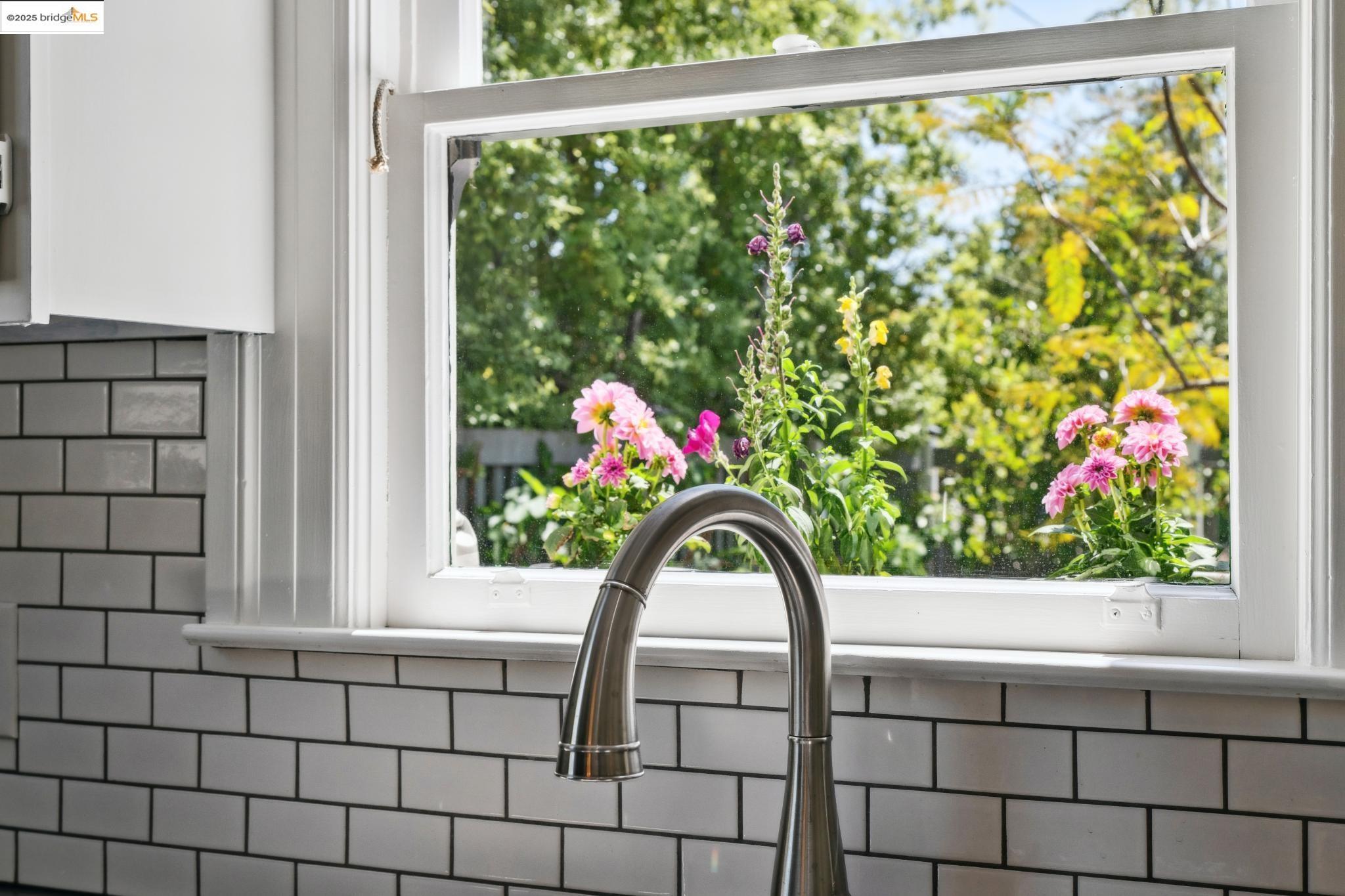 Detail Gallery Image 20 of 50 For 1042 Santa Clara Ave, Alameda,  CA 94501 - – Beds | – Baths