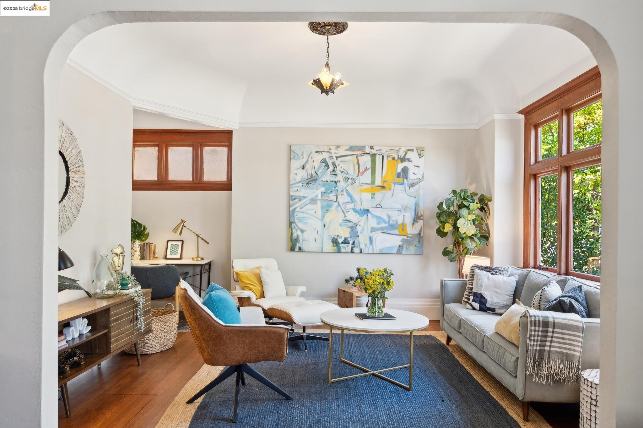Detail Gallery Image 4 of 50 For 1042 Santa Clara Ave, Alameda,  CA 94501 - – Beds | – Baths