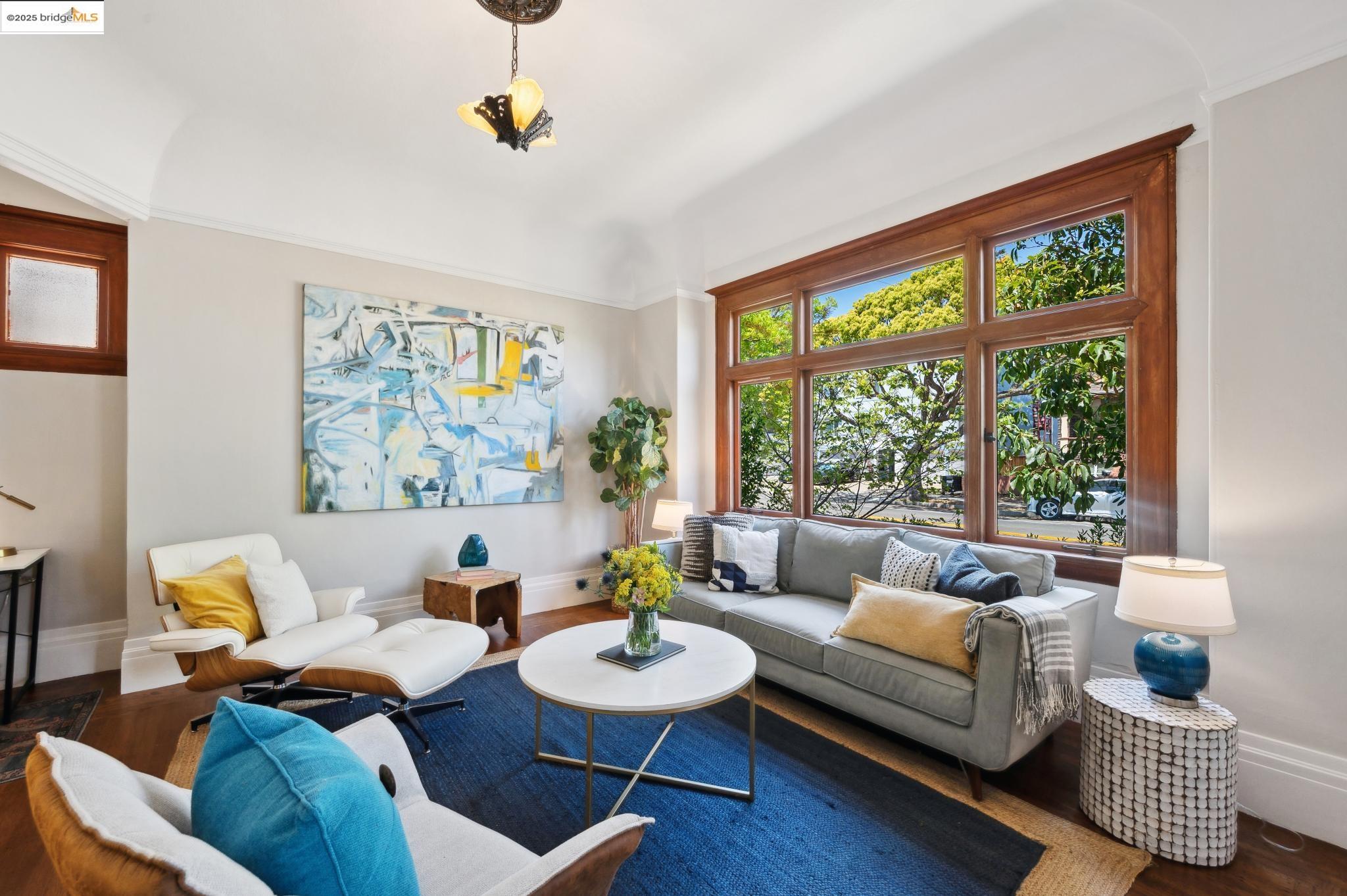 Detail Gallery Image 5 of 50 For 1042 Santa Clara Ave, Alameda,  CA 94501 - – Beds | – Baths