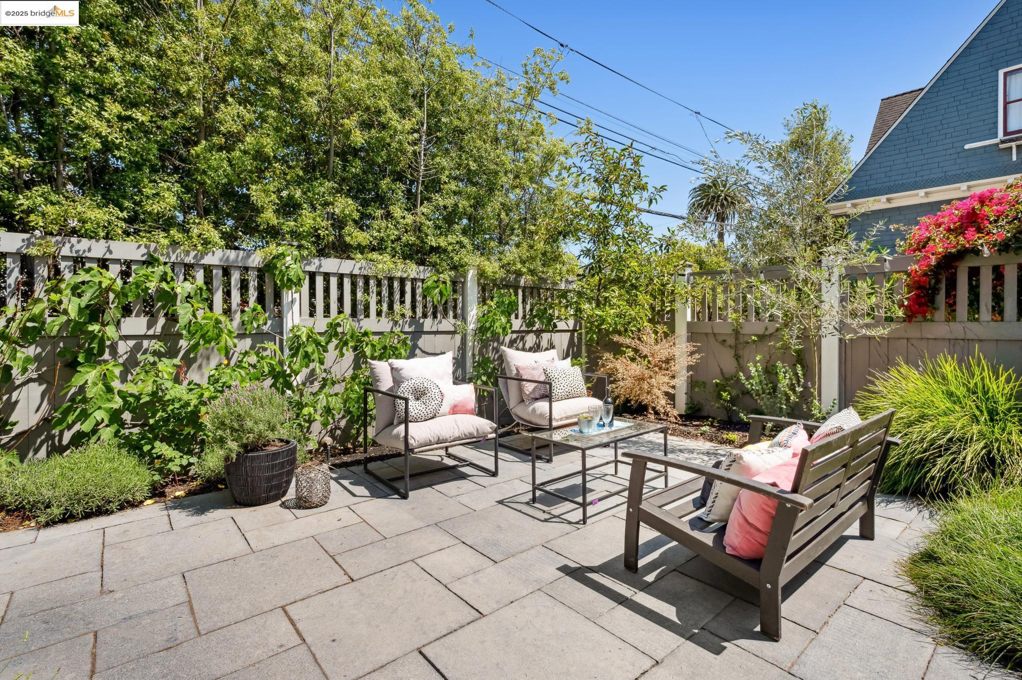 Detail Gallery Image 46 of 50 For 1042 Santa Clara Ave, Alameda,  CA 94501 - – Beds | – Baths