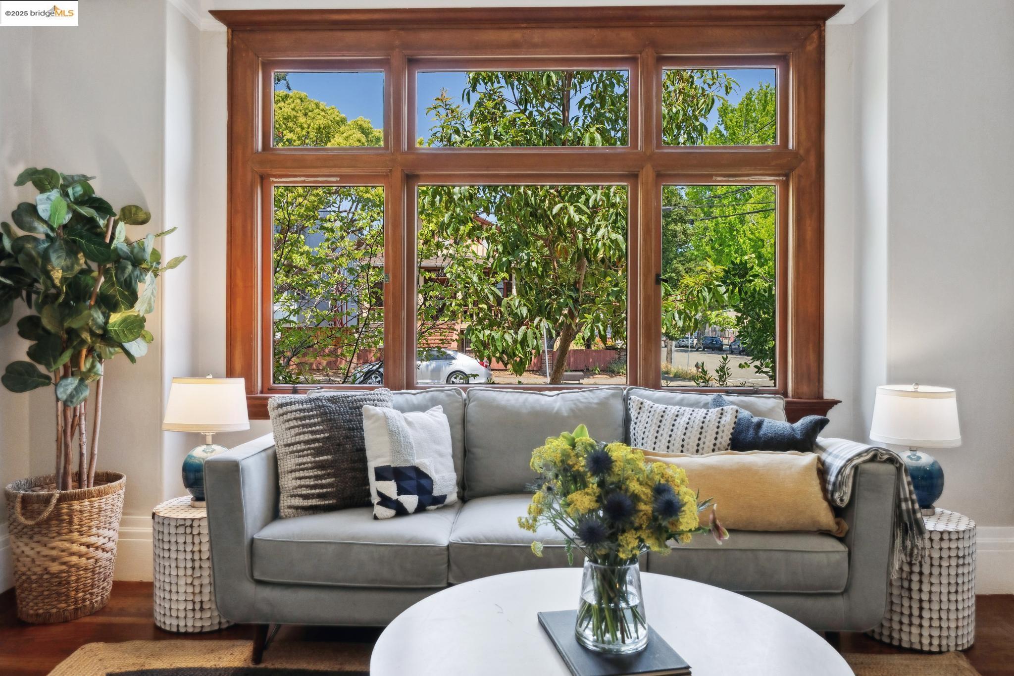 Detail Gallery Image 9 of 50 For 1042 Santa Clara Ave, Alameda,  CA 94501 - – Beds | – Baths