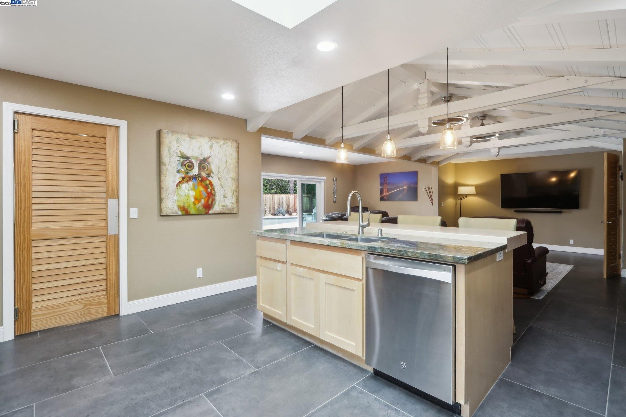Detail Gallery Image 4 of 35 For 295 Hillview Dr, Fremont,  CA 94536 - 4 Beds | 3 Baths