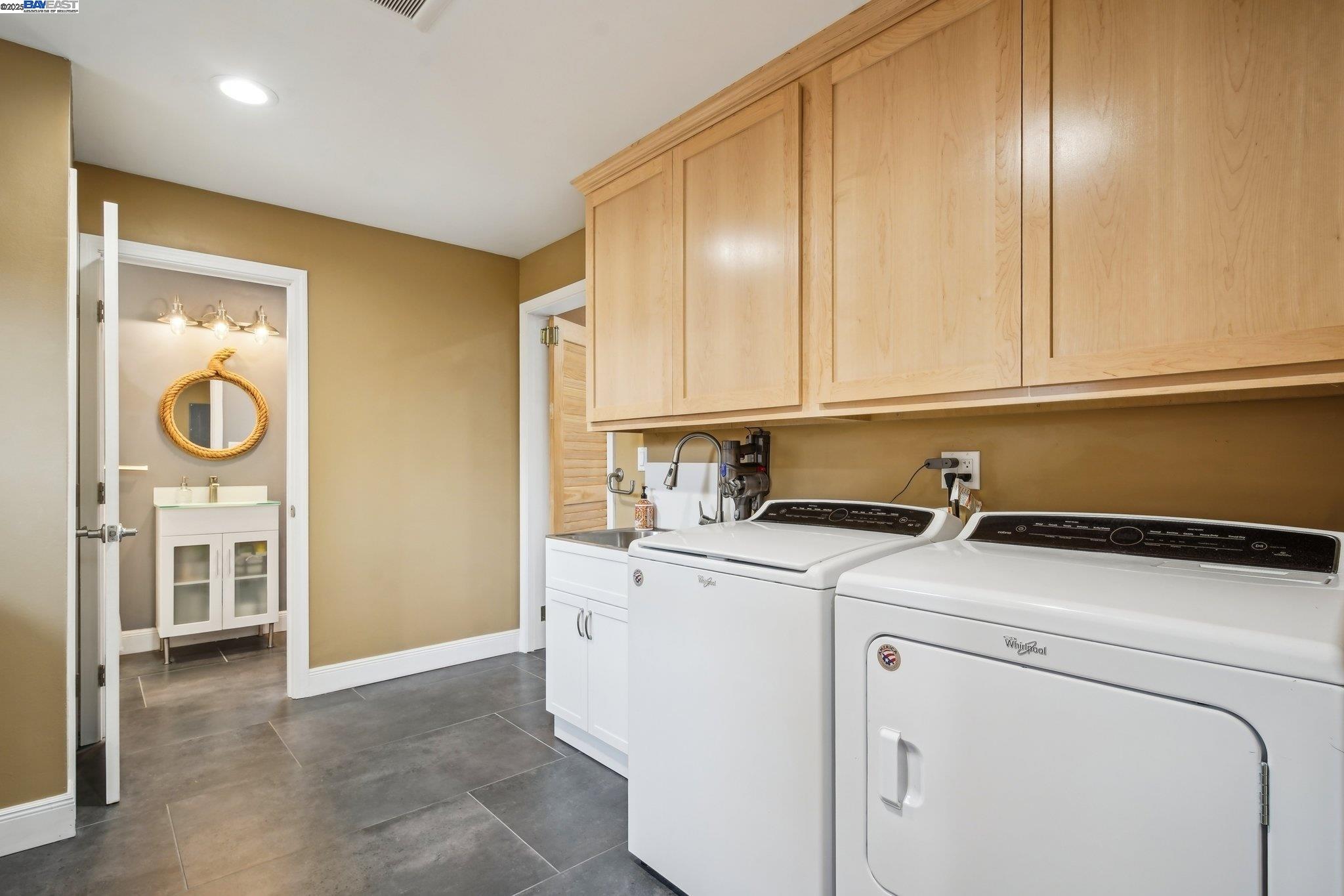 Detail Gallery Image 9 of 35 For 295 Hillview Dr, Fremont,  CA 94536 - 4 Beds | 3 Baths