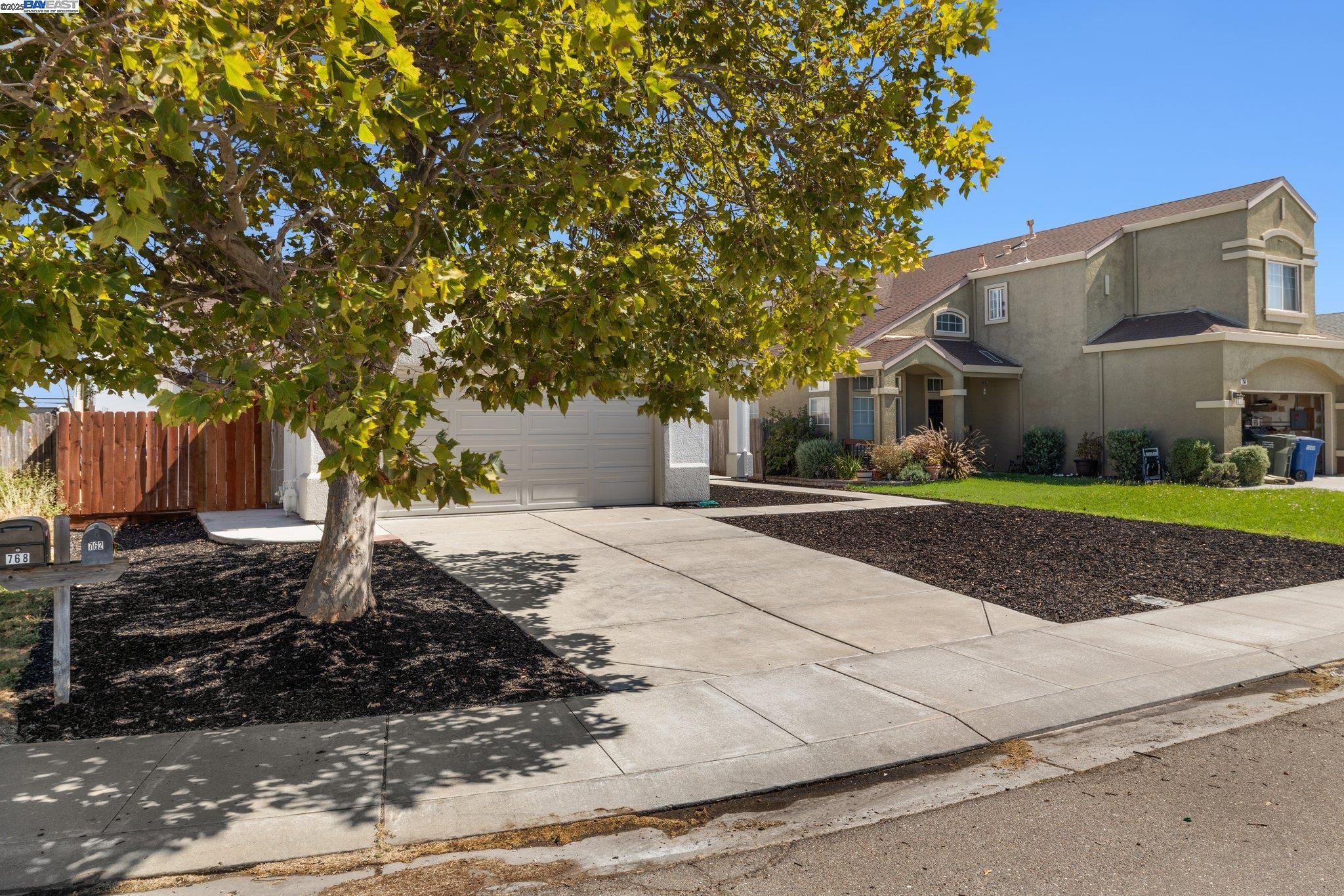 Detail Gallery Image 3 of 43 For 762 Rubier Way, Rio Vista,  CA 94571-123 - 4 Beds | 2 Baths