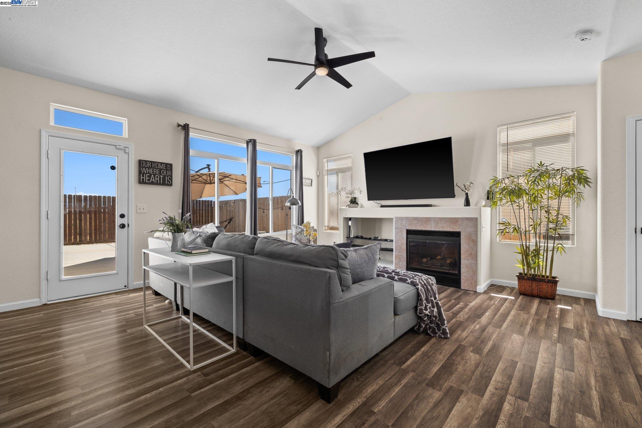 Detail Gallery Image 10 of 43 For 762 Rubier Way, Rio Vista,  CA 94571-123 - 4 Beds | 2 Baths