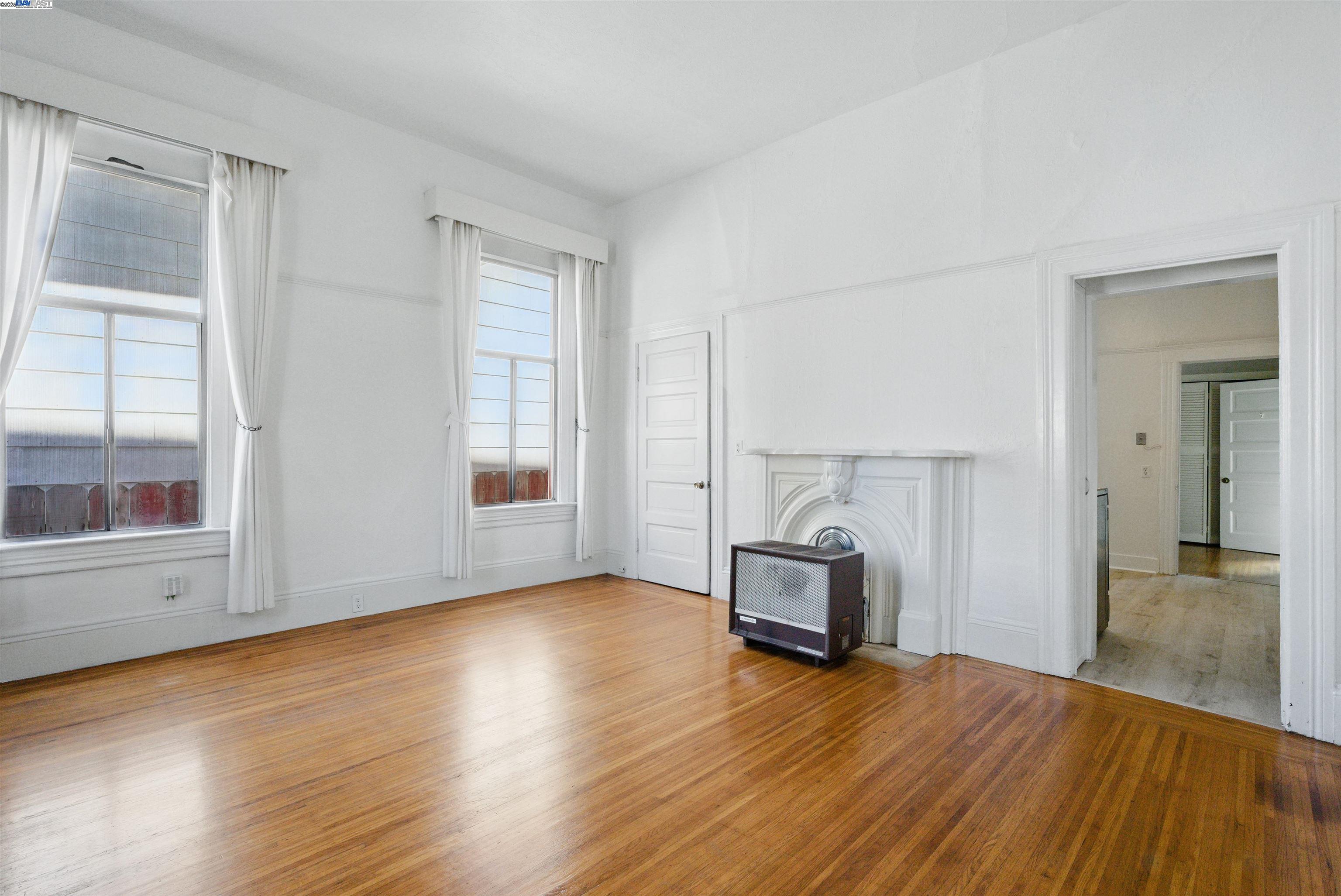 property-img