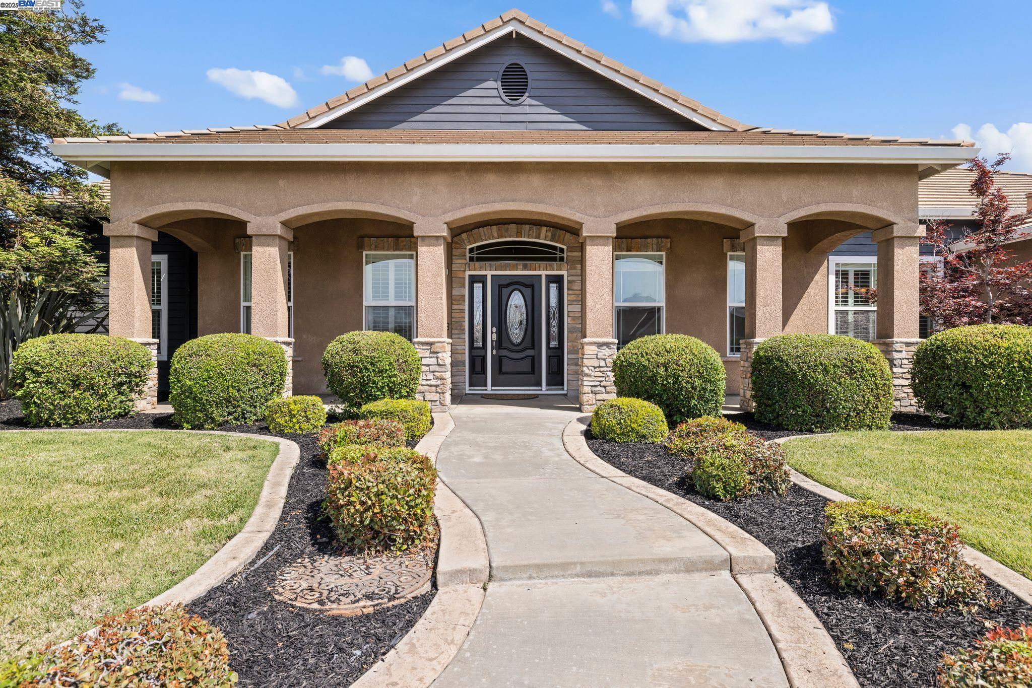 Detail Gallery Image 1 of 42 For 257 E Milgeo Ave, Ripon,  CA 95366 - 3 Beds | 2 Baths