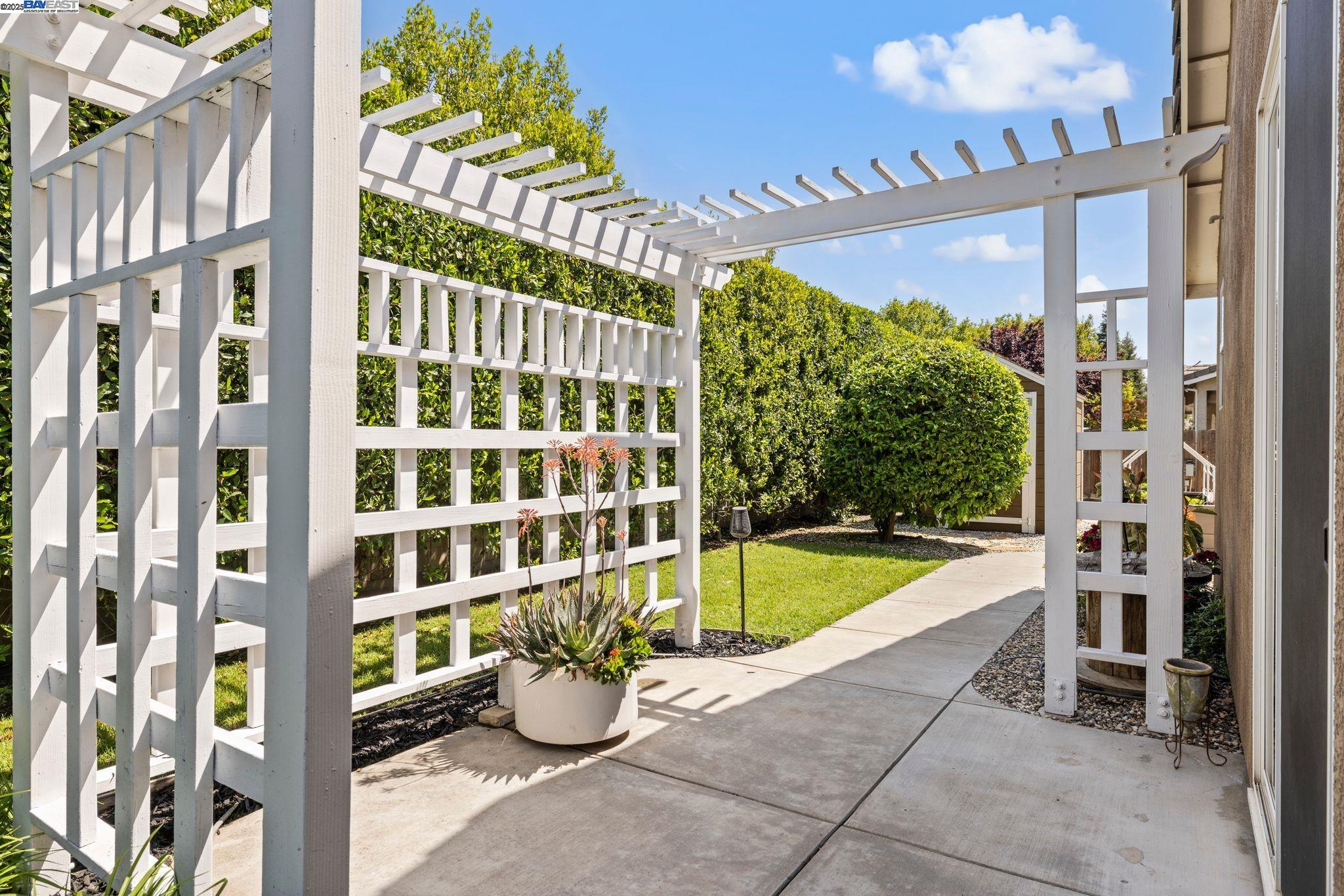 Detail Gallery Image 35 of 42 For 257 E Milgeo Ave, Ripon,  CA 95366 - 3 Beds | 2 Baths