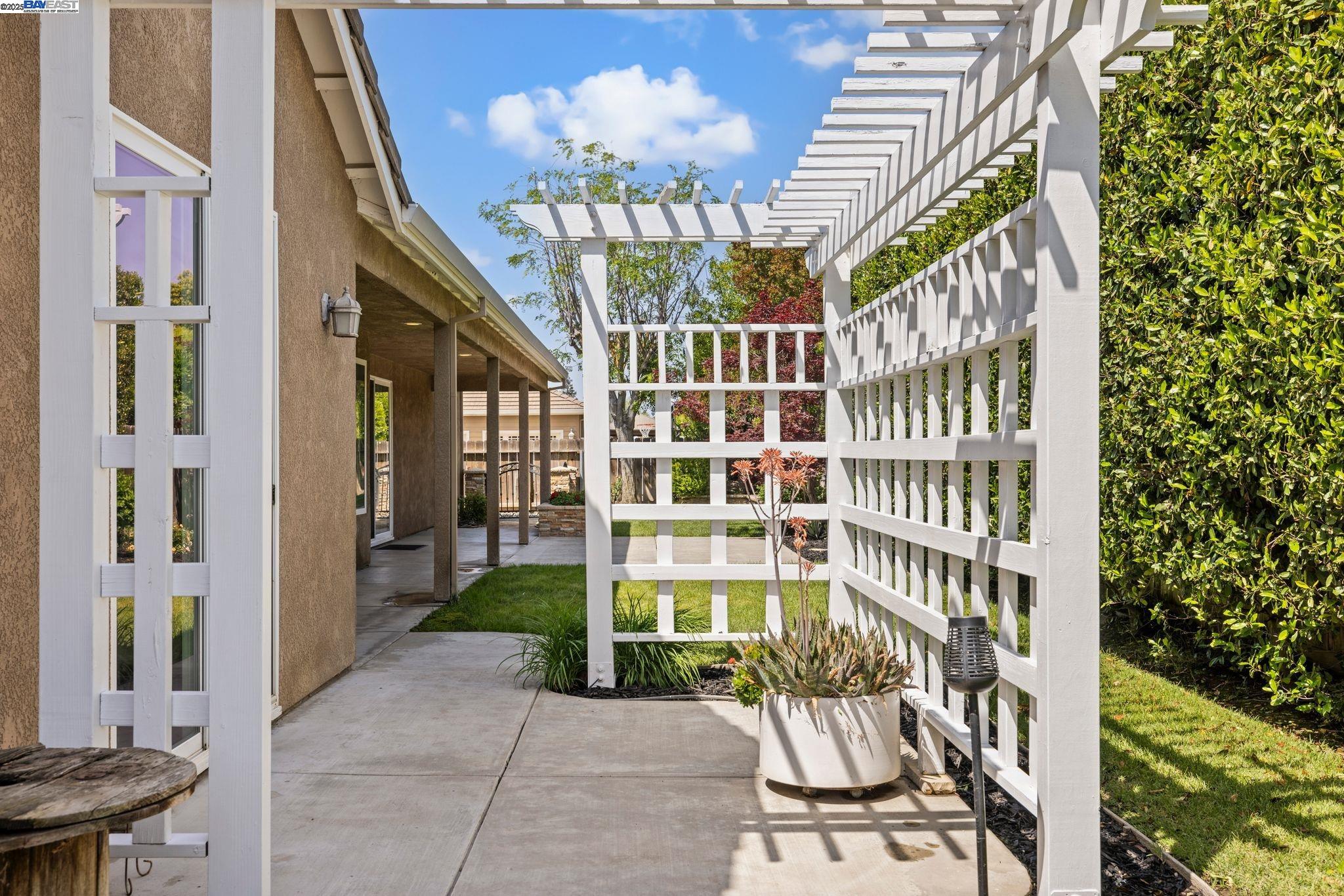 Detail Gallery Image 36 of 42 For 257 E Milgeo Ave, Ripon,  CA 95366 - 3 Beds | 2 Baths