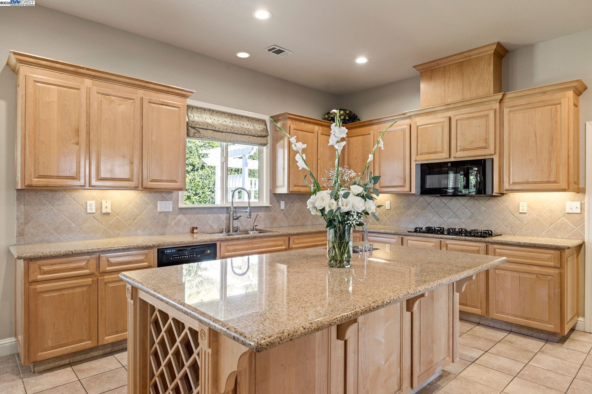 Detail Gallery Image 10 of 42 For 257 E Milgeo Ave, Ripon,  CA 95366 - 3 Beds | 2 Baths