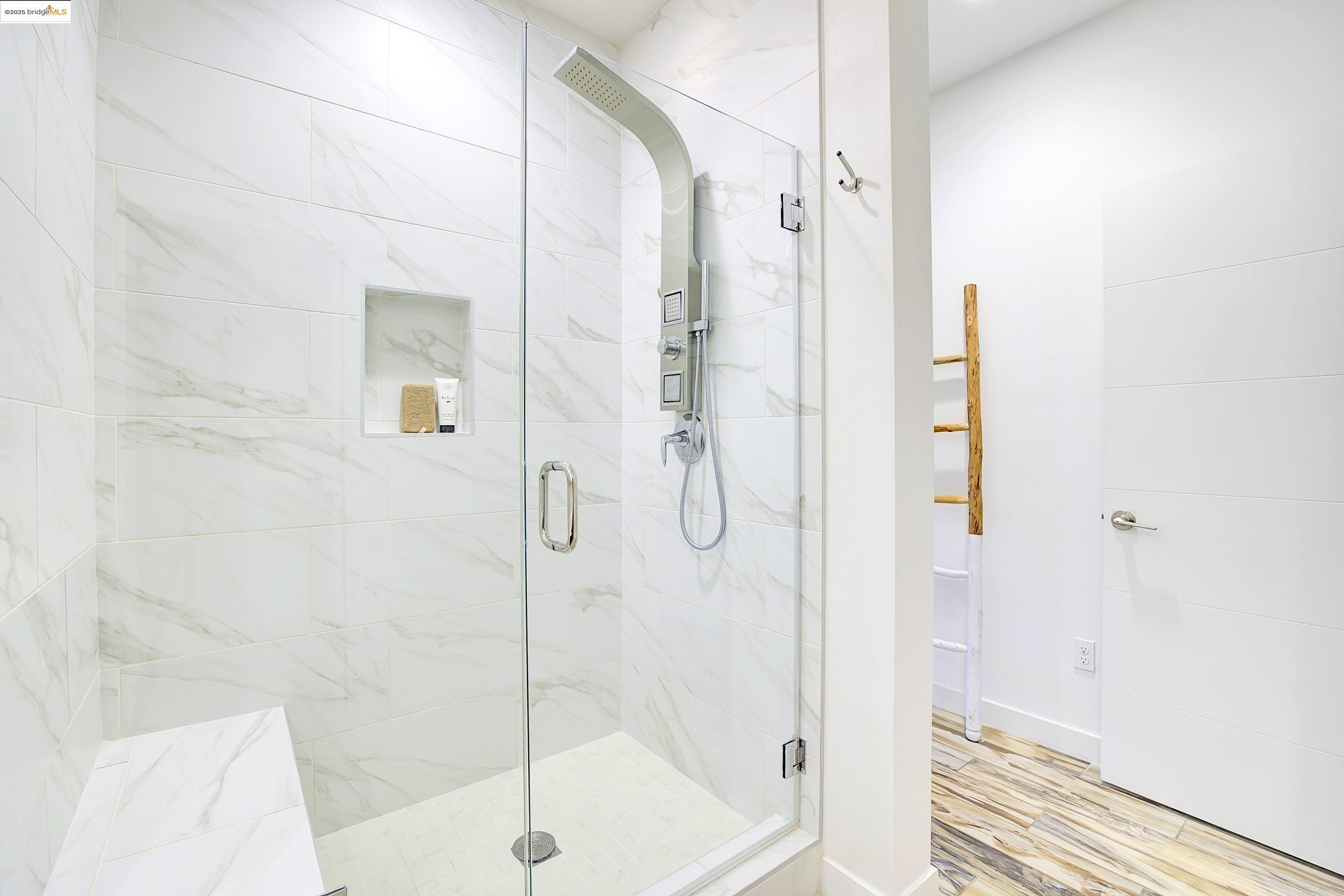 Detail Gallery Image 23 of 32 For 1423 Prescott St, Oakland,  CA 94607 - 2 Beds | 2/1 Baths