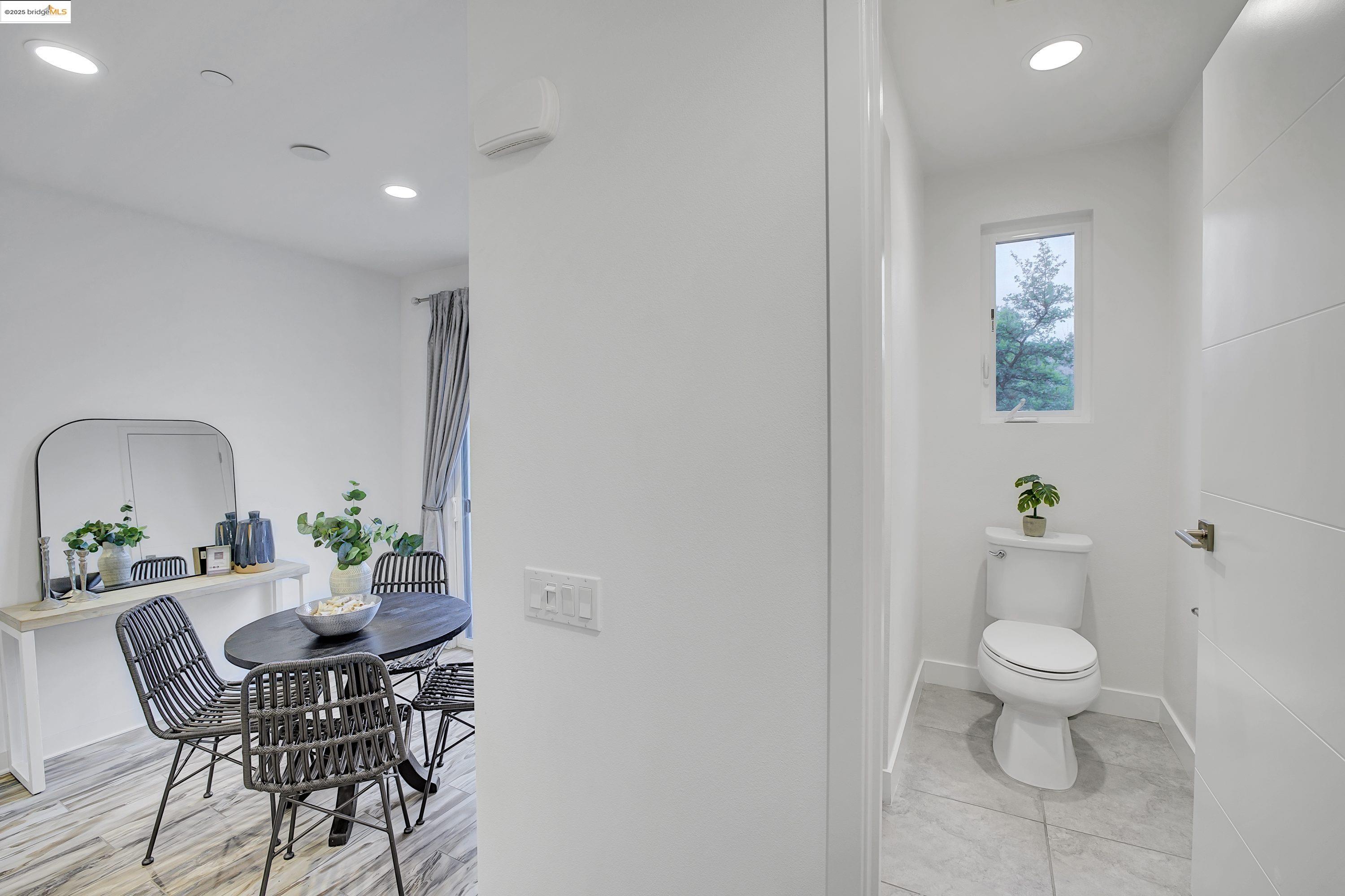 Detail Gallery Image 10 of 32 For 1423 Prescott St, Oakland,  CA 94607 - 2 Beds | 2/1 Baths