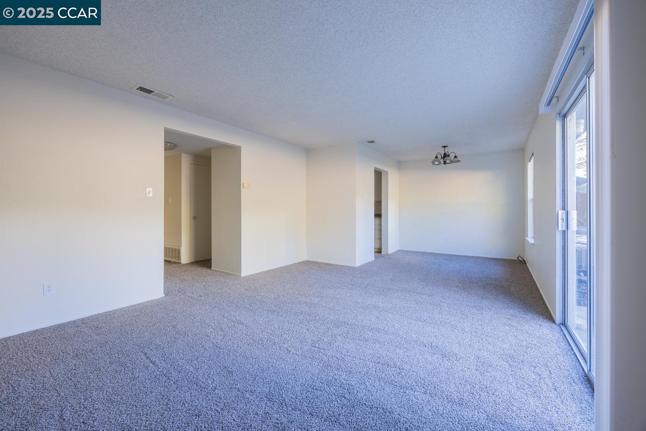 Photo #4: 41094363 Listing 