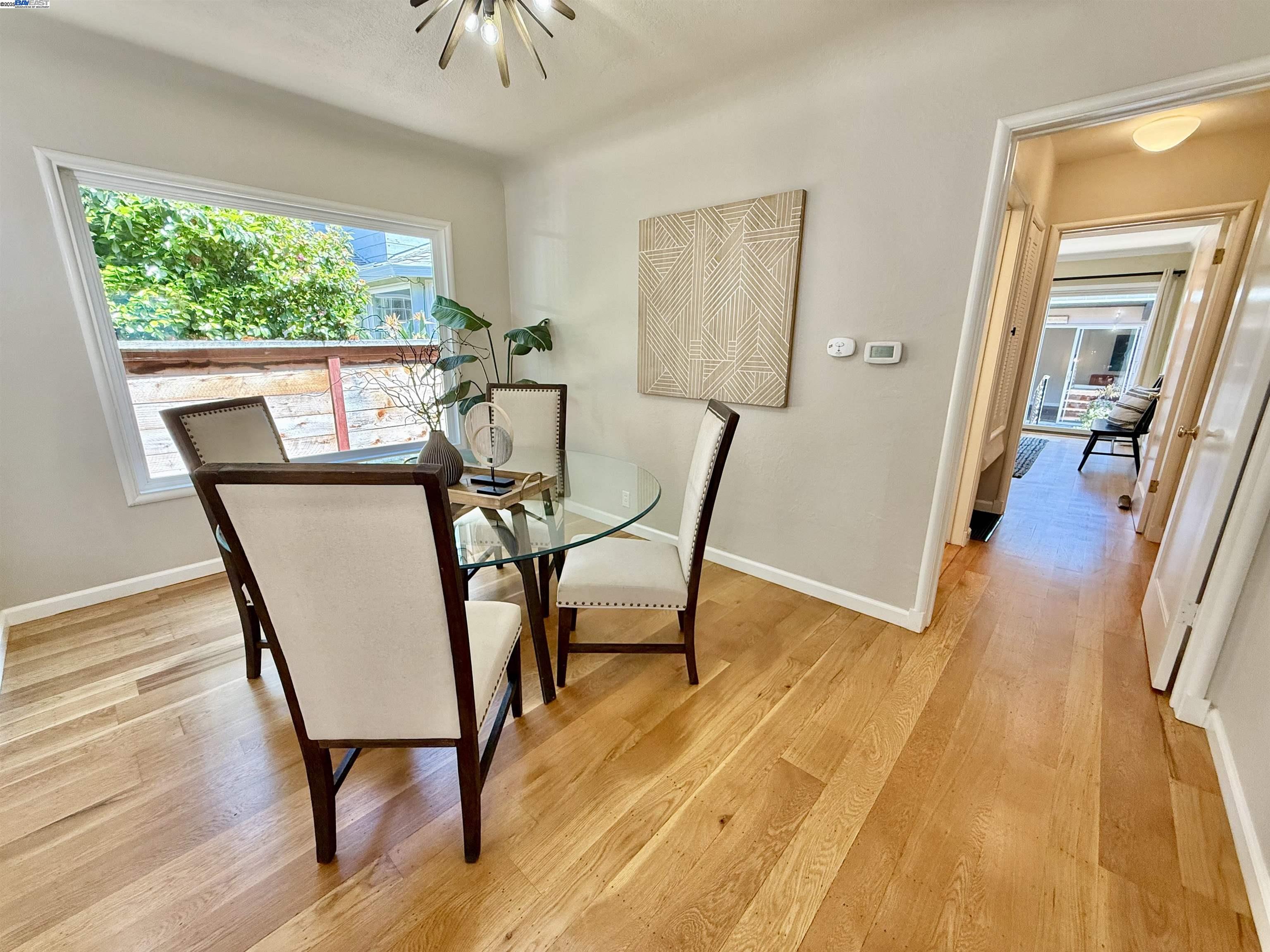 Detail Gallery Image 12 of 50 For 554 Fortuna Ave, San Leandro,  CA 94577 - 2 Beds | 1/1 Baths