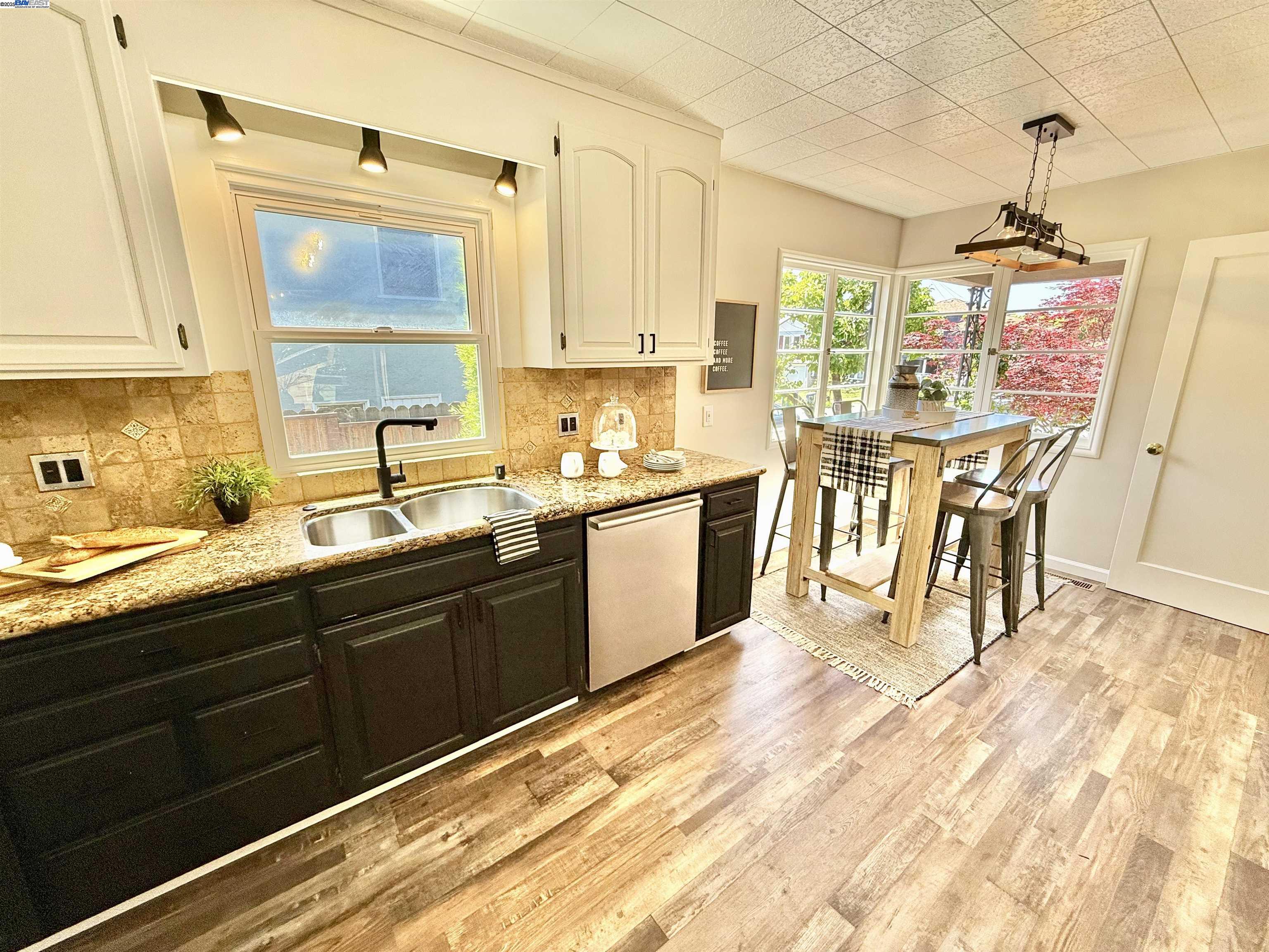 Detail Gallery Image 18 of 50 For 554 Fortuna Ave, San Leandro,  CA 94577 - 2 Beds | 1/1 Baths