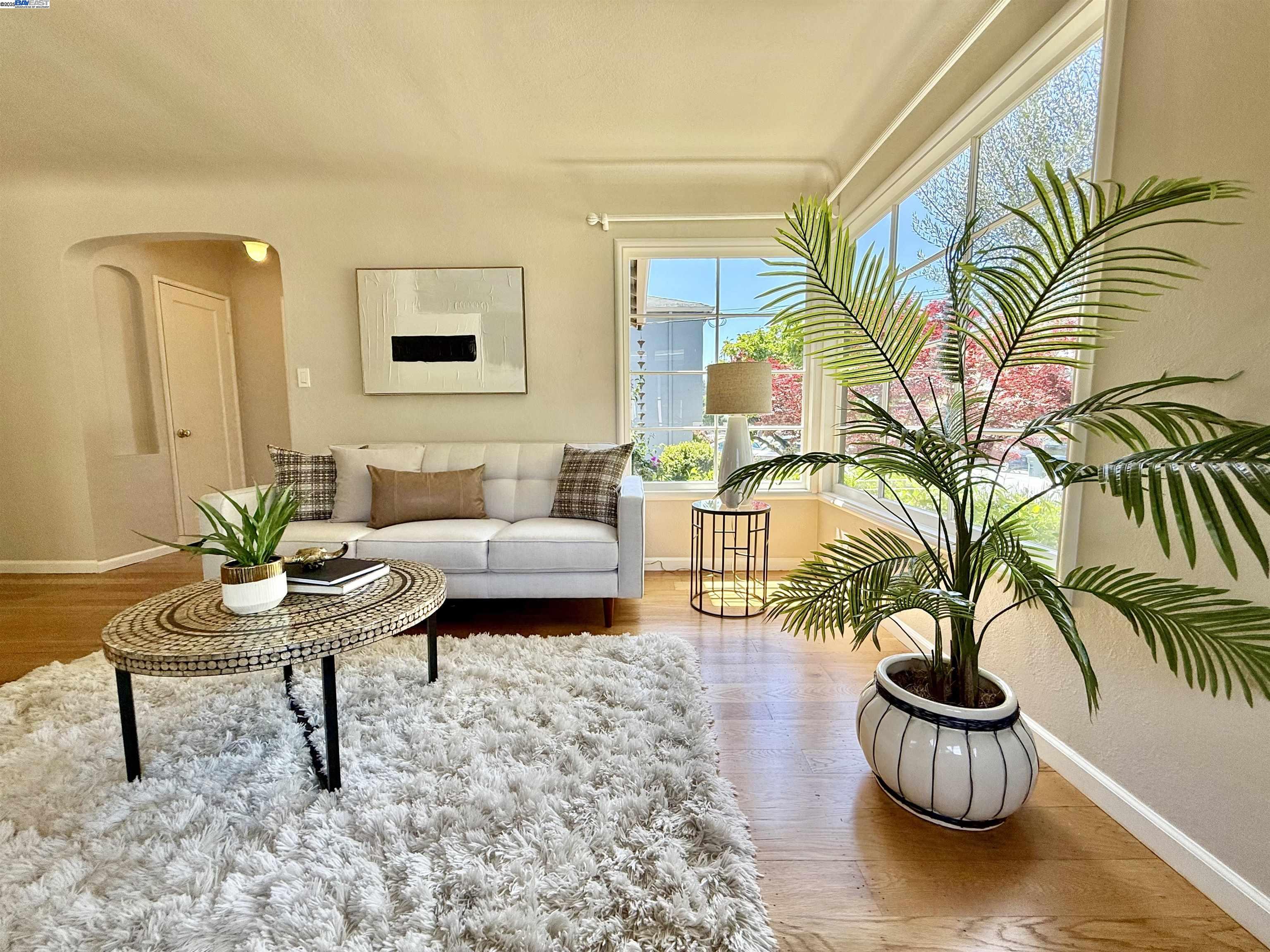 Detail Gallery Image 8 of 50 For 554 Fortuna Ave, San Leandro,  CA 94577 - 2 Beds | 1/1 Baths