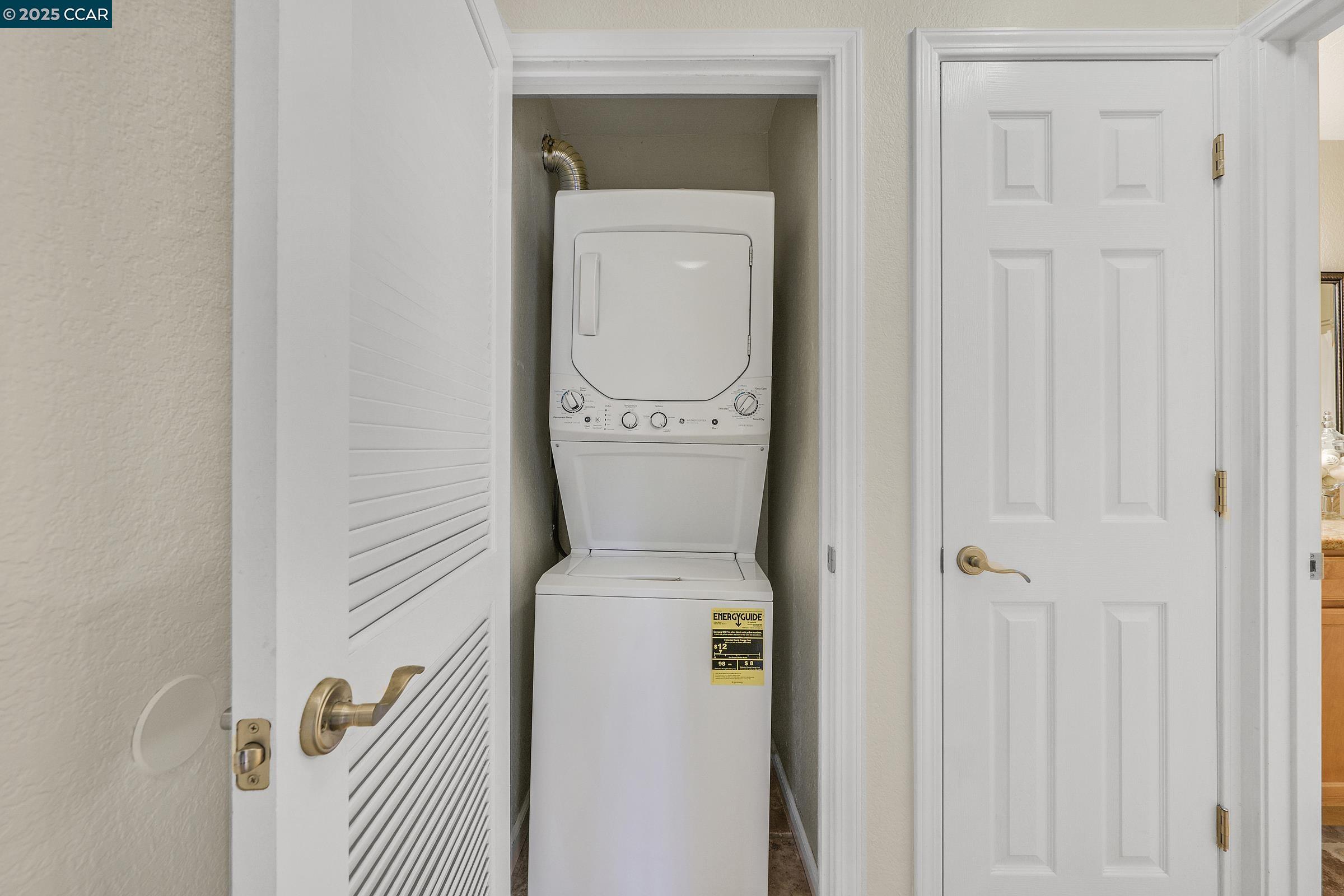 Detail Gallery Image 15 of 52 For 160 Eastridge Dr, San Ramon,  CA 94582 - 1 Beds | 1 Baths