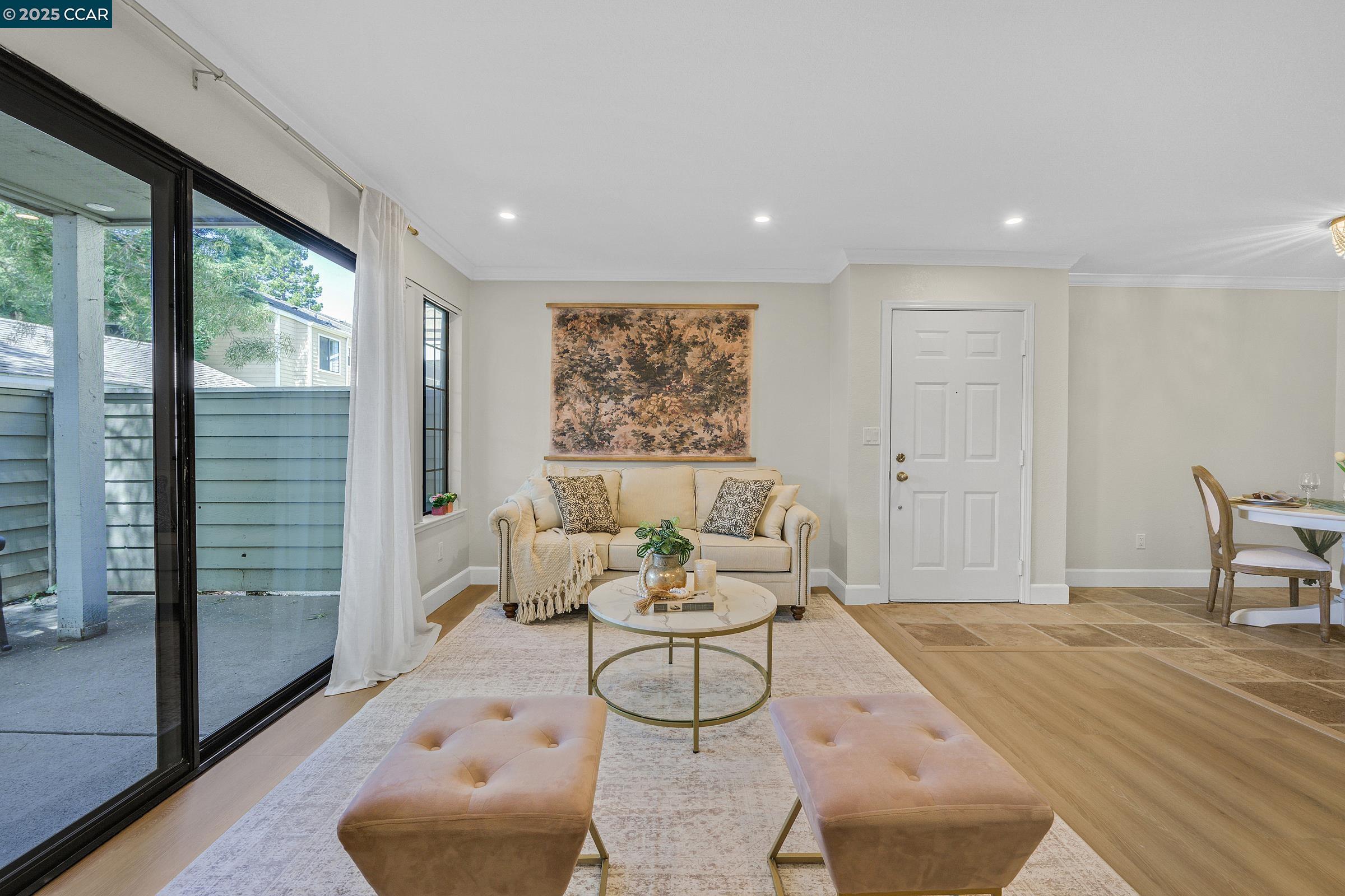 Detail Gallery Image 22 of 52 For 160 Eastridge Dr, San Ramon,  CA 94582 - 1 Beds | 1 Baths