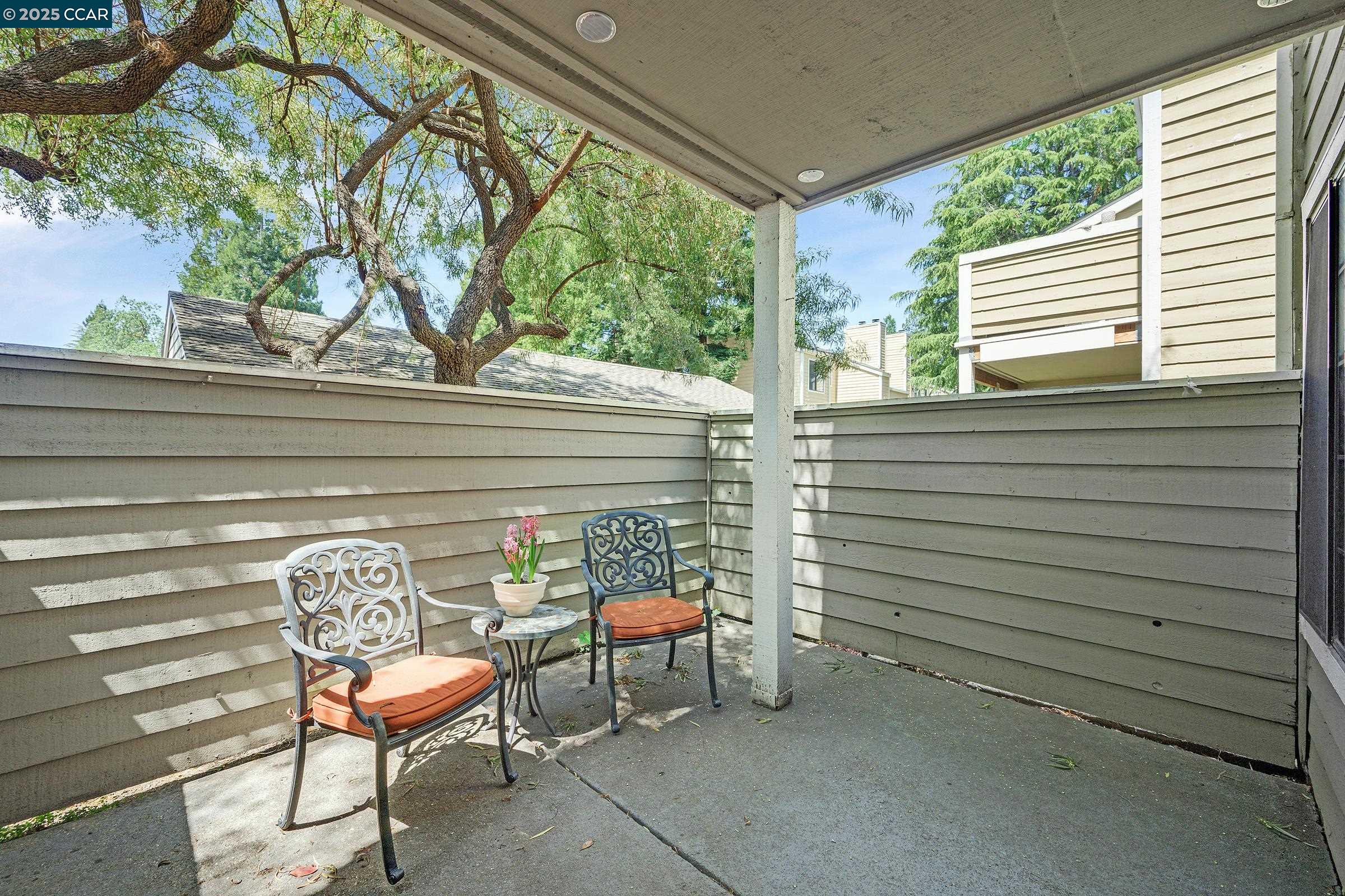 Detail Gallery Image 23 of 52 For 160 Eastridge Dr, San Ramon,  CA 94582 - 1 Beds | 1 Baths