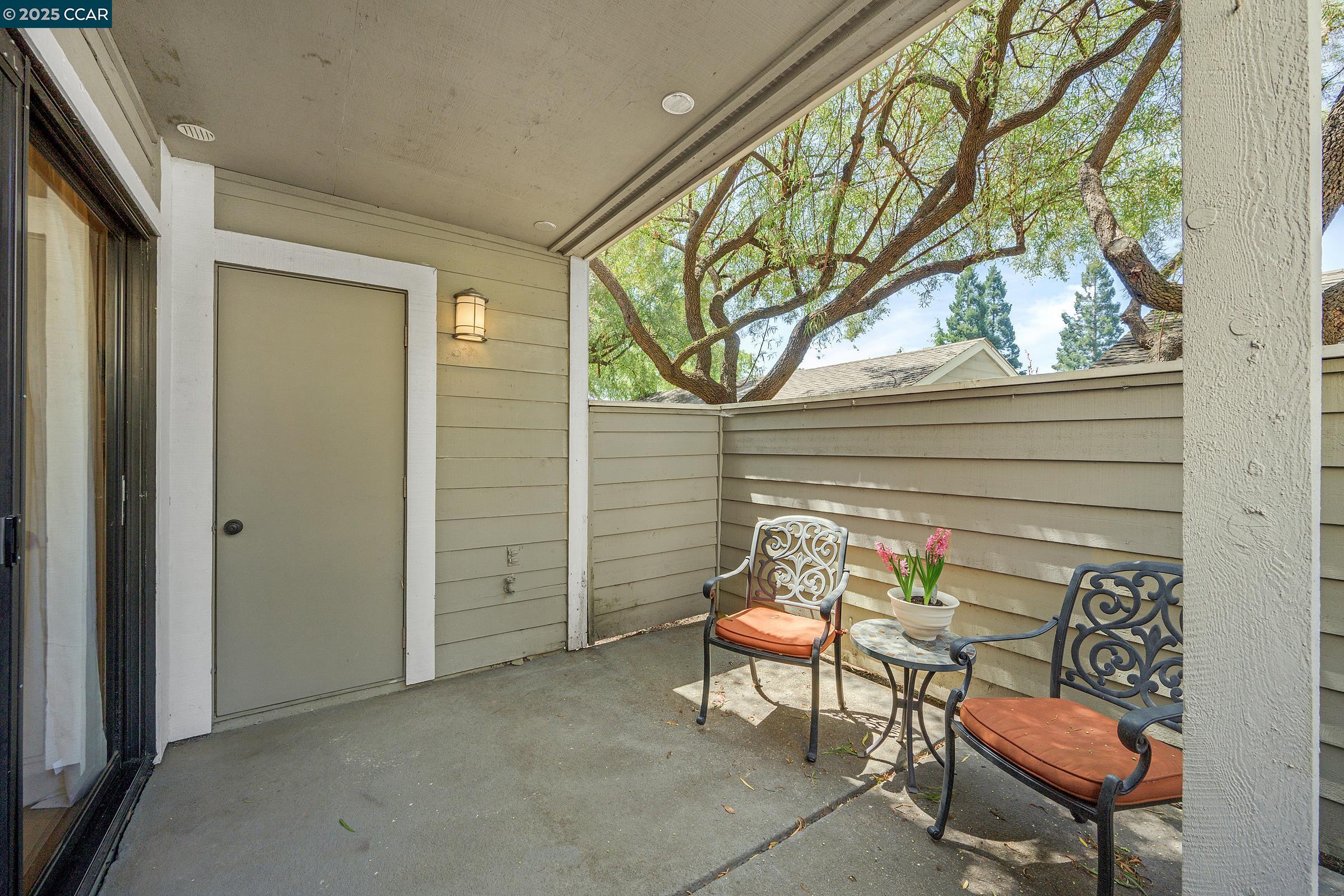 Detail Gallery Image 24 of 52 For 160 Eastridge Dr, San Ramon,  CA 94582 - 1 Beds | 1 Baths