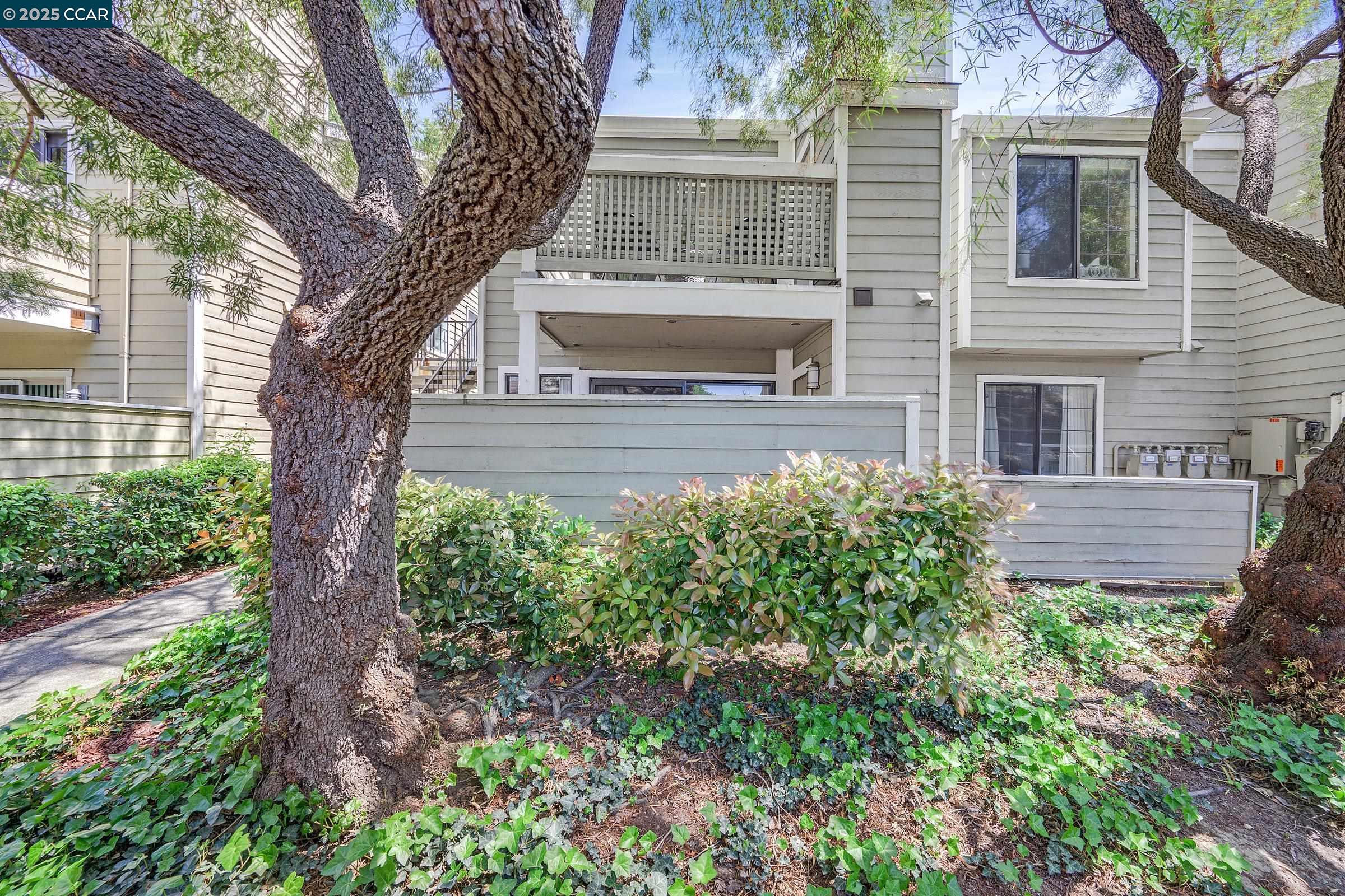 Detail Gallery Image 27 of 52 For 160 Eastridge Dr, San Ramon,  CA 94582 - 1 Beds | 1 Baths