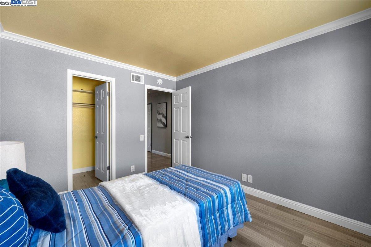 Detail Gallery Image 14 of 22 For 283 Kenbrook Cir, San Jose,  CA 95111 - 2 Beds | 2 Baths
