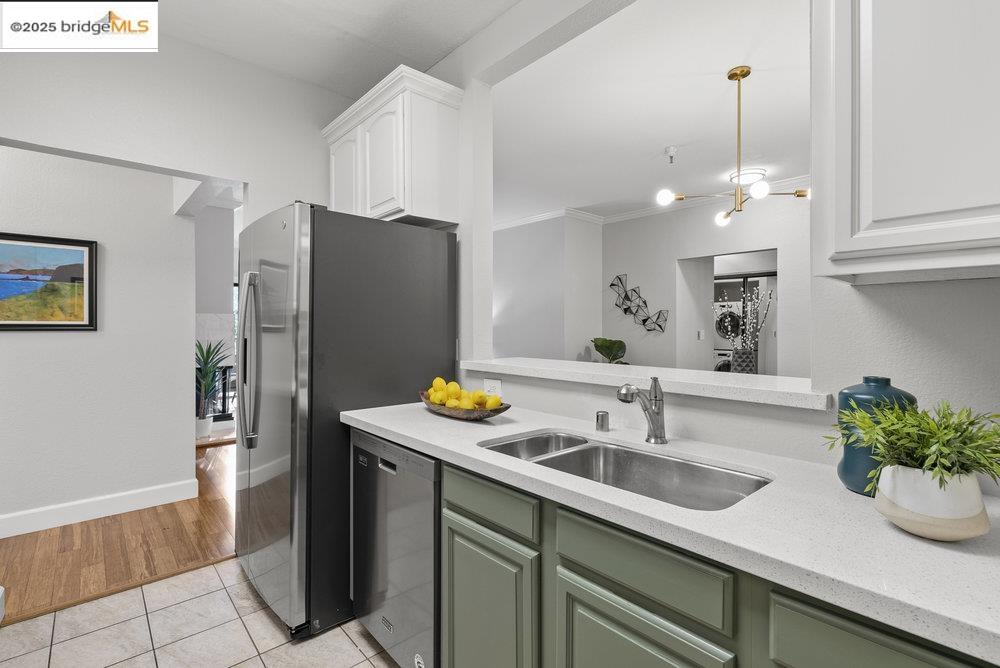 Detail Gallery Image 16 of 47 For 330 Park View Ter #104,  Oakland,  CA 94610 - 2 Beds | 2 Baths