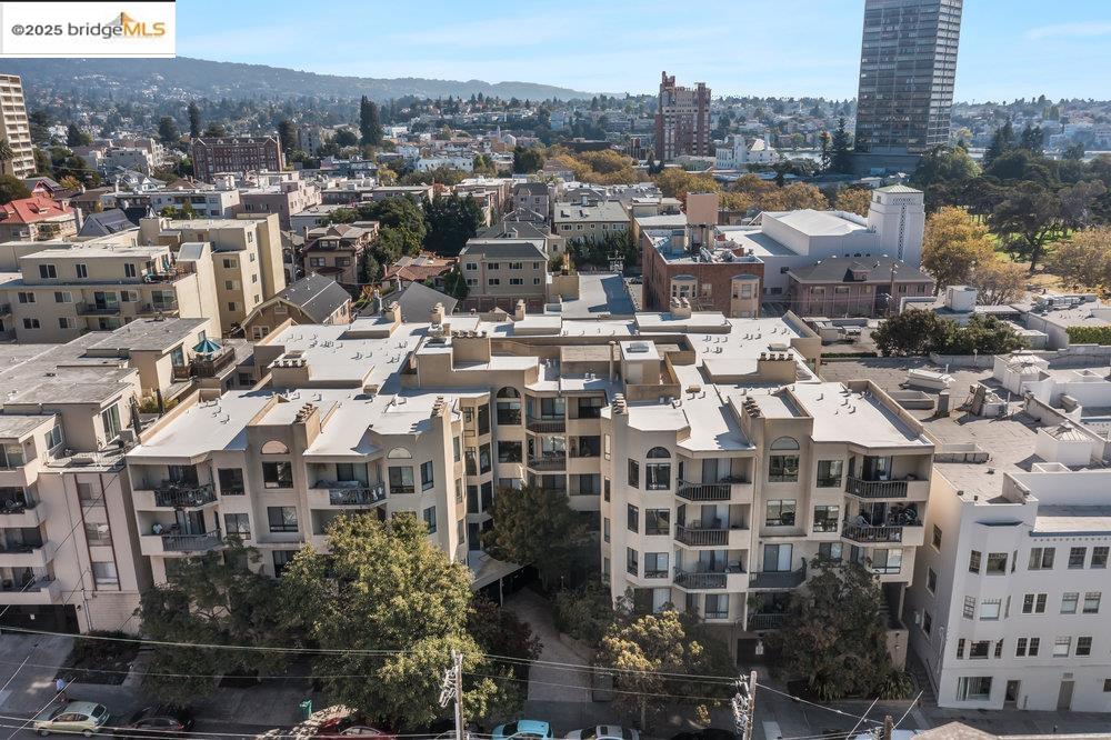 Detail Gallery Image 47 of 47 For 330 Park View Ter #104,  Oakland,  CA 94610 - 2 Beds | 2 Baths