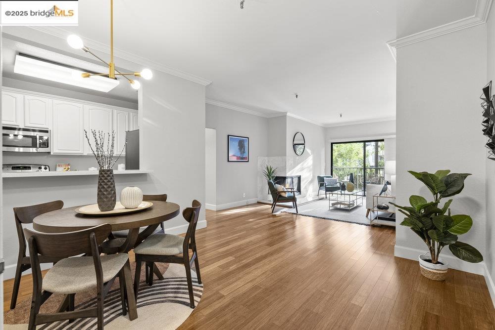 Detail Gallery Image 10 of 47 For 330 Park View Ter #104,  Oakland,  CA 94610 - 2 Beds | 2 Baths