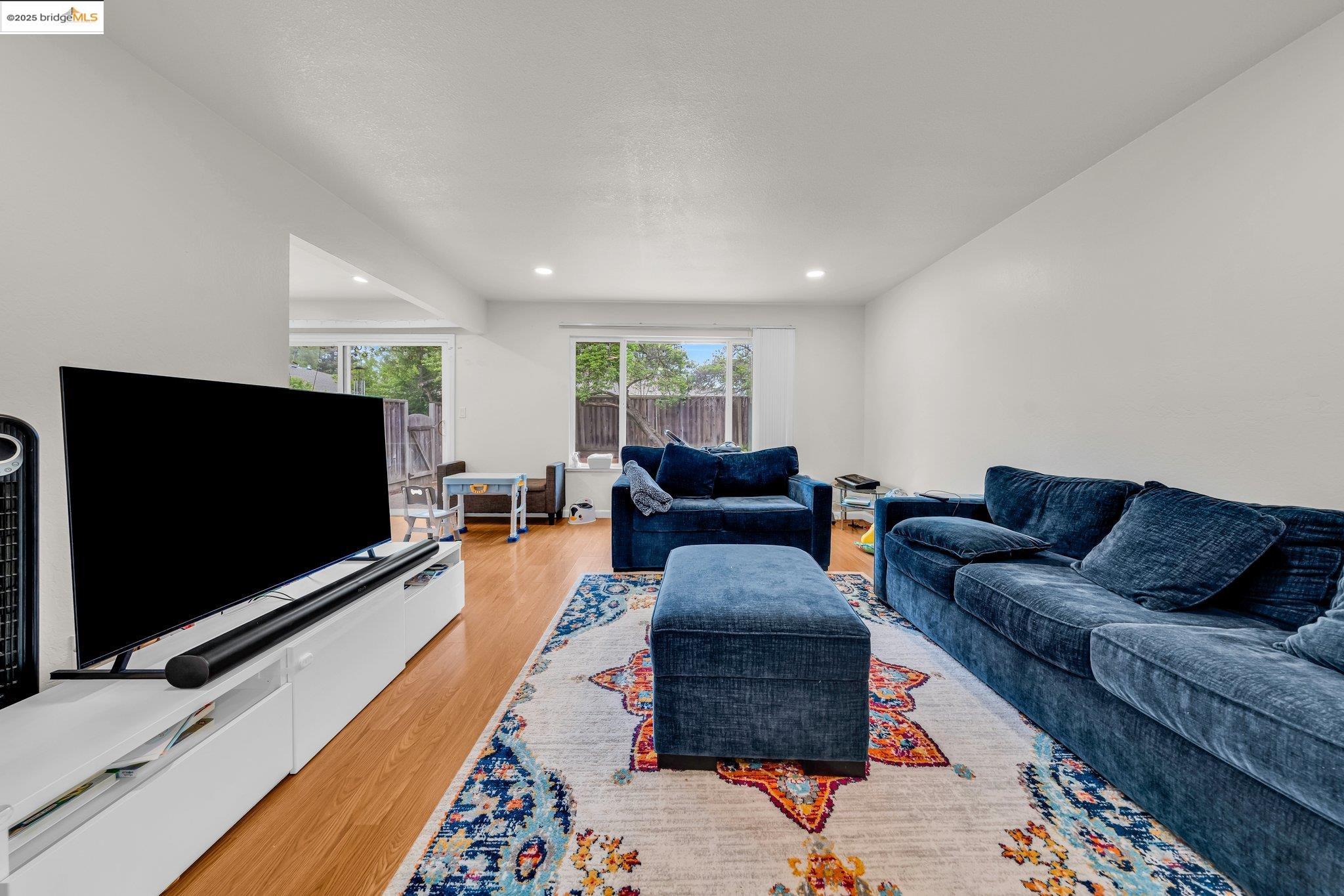 Detail Gallery Image 5 of 14 For 20832 Elenda Dr, Cupertino,  CA 95014 - – Beds | – Baths