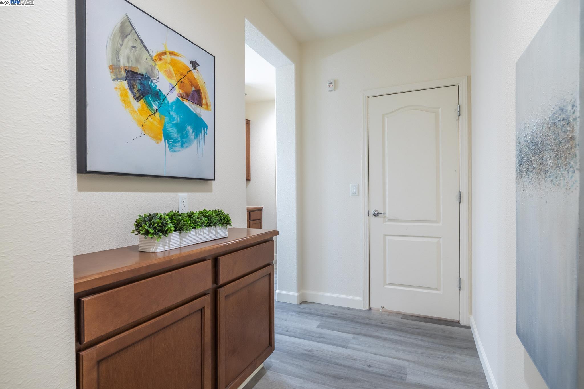 Detail Gallery Image 17 of 31 For 2200 Beech Cir, San Jose,  CA 95131 - 3 Beds | 3 Baths