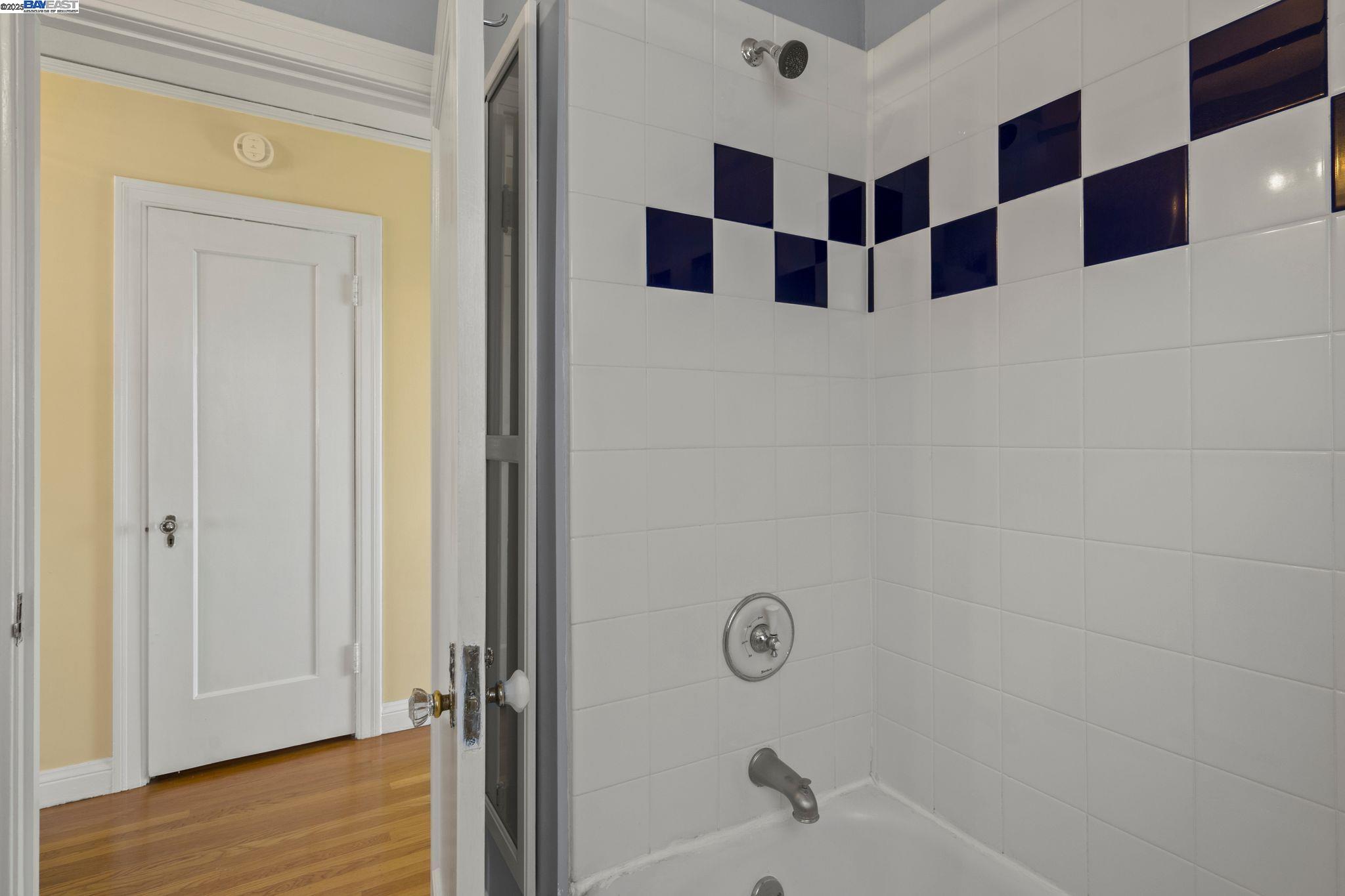 Detail Gallery Image 21 of 55 For 3751 Victor Ave, Oakland,  CA 94619 - 3 Beds | 1/1 Baths