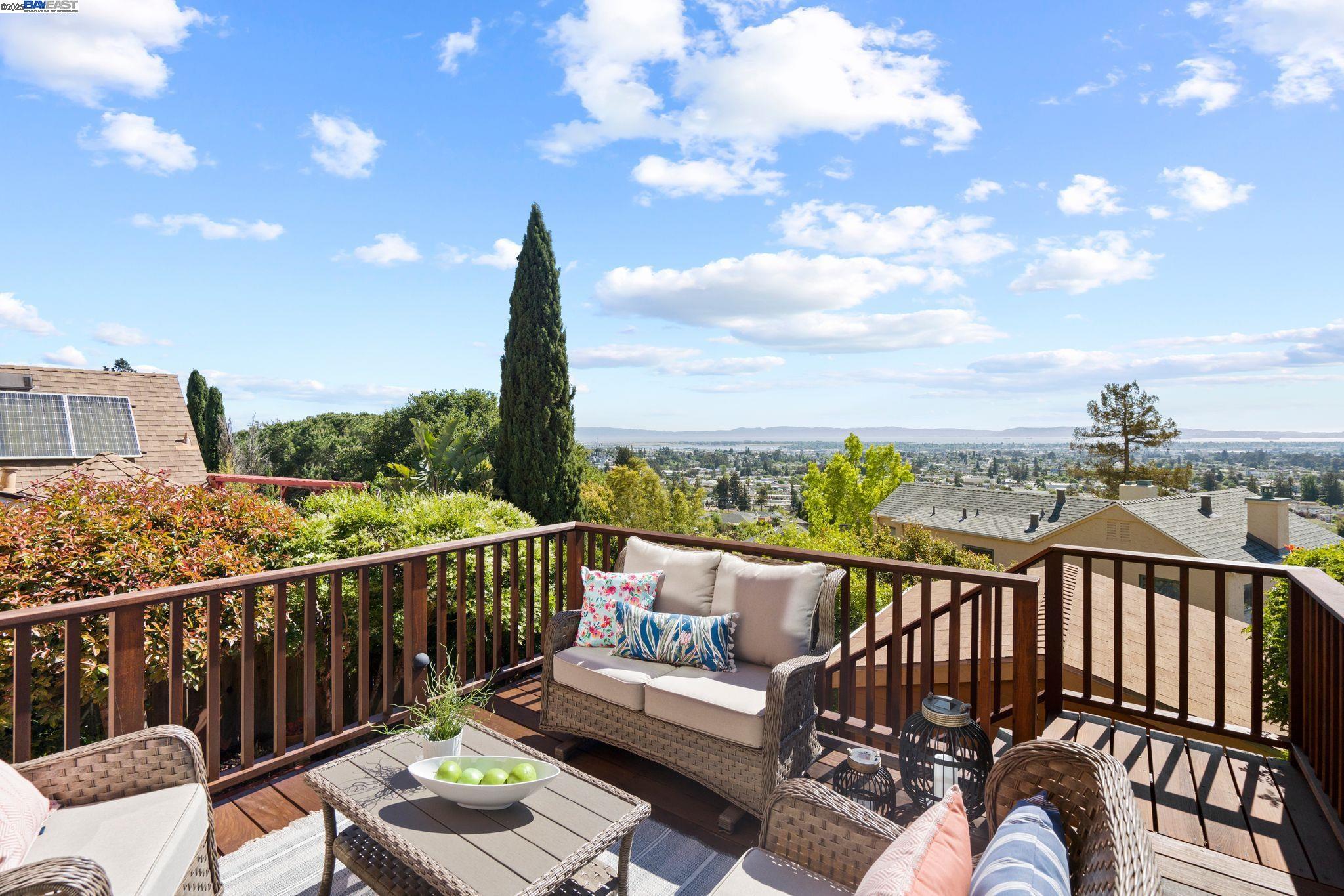 Detail Gallery Image 30 of 55 For 3751 Victor Ave, Oakland,  CA 94619 - 3 Beds | 1/1 Baths