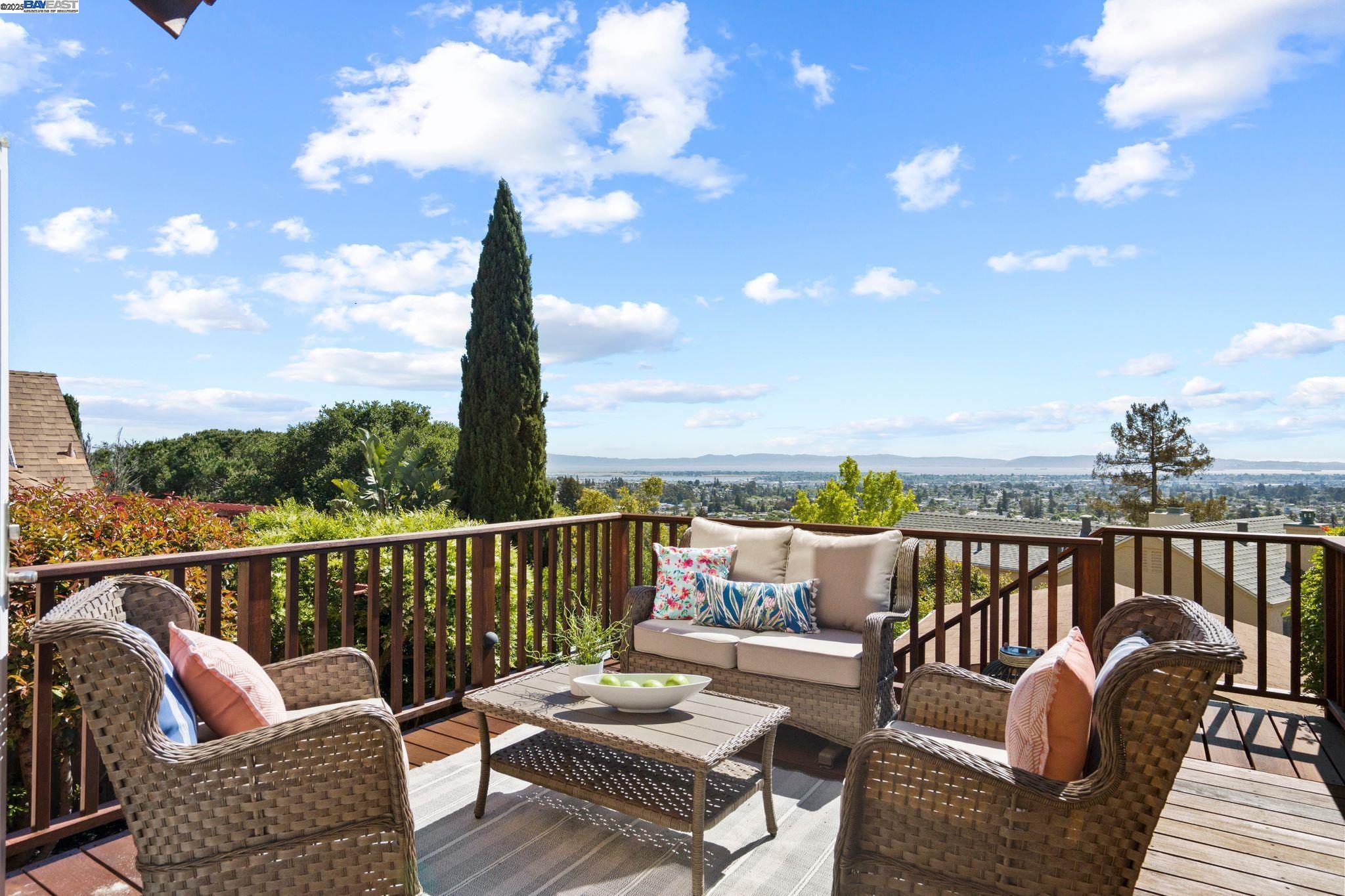 Detail Gallery Image 31 of 55 For 3751 Victor Ave, Oakland,  CA 94619 - 3 Beds | 1/1 Baths