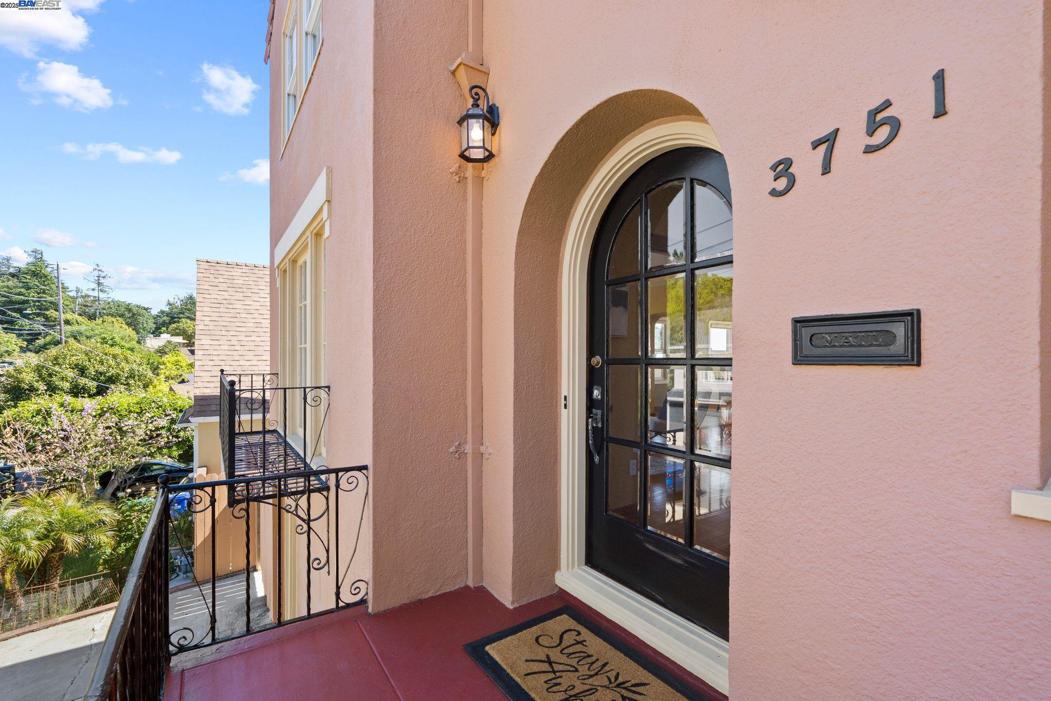 Detail Gallery Image 44 of 55 For 3751 Victor Ave, Oakland,  CA 94619 - 3 Beds | 1/1 Baths