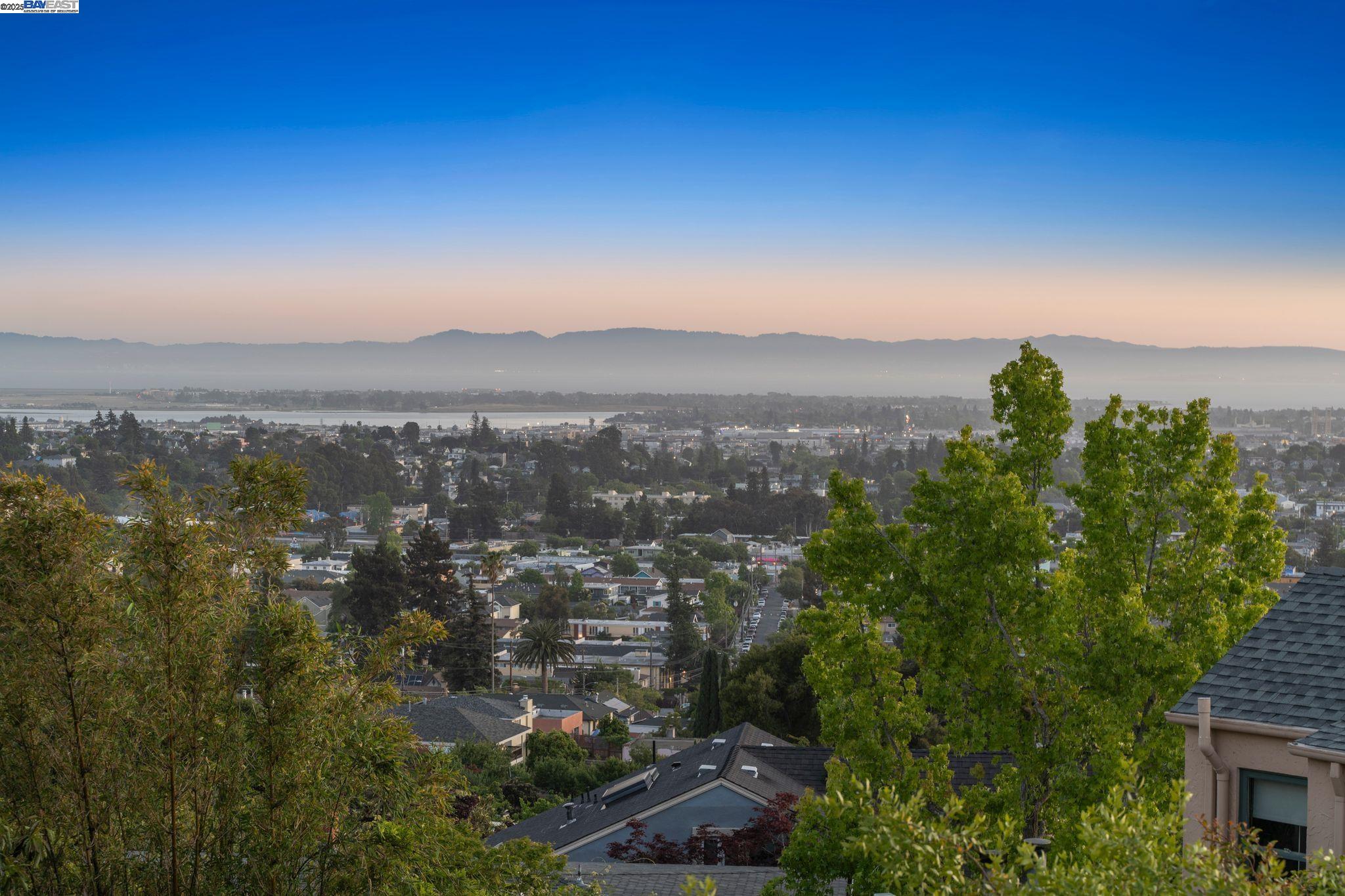 Detail Gallery Image 48 of 55 For 3751 Victor Ave, Oakland,  CA 94619 - 3 Beds | 1/1 Baths