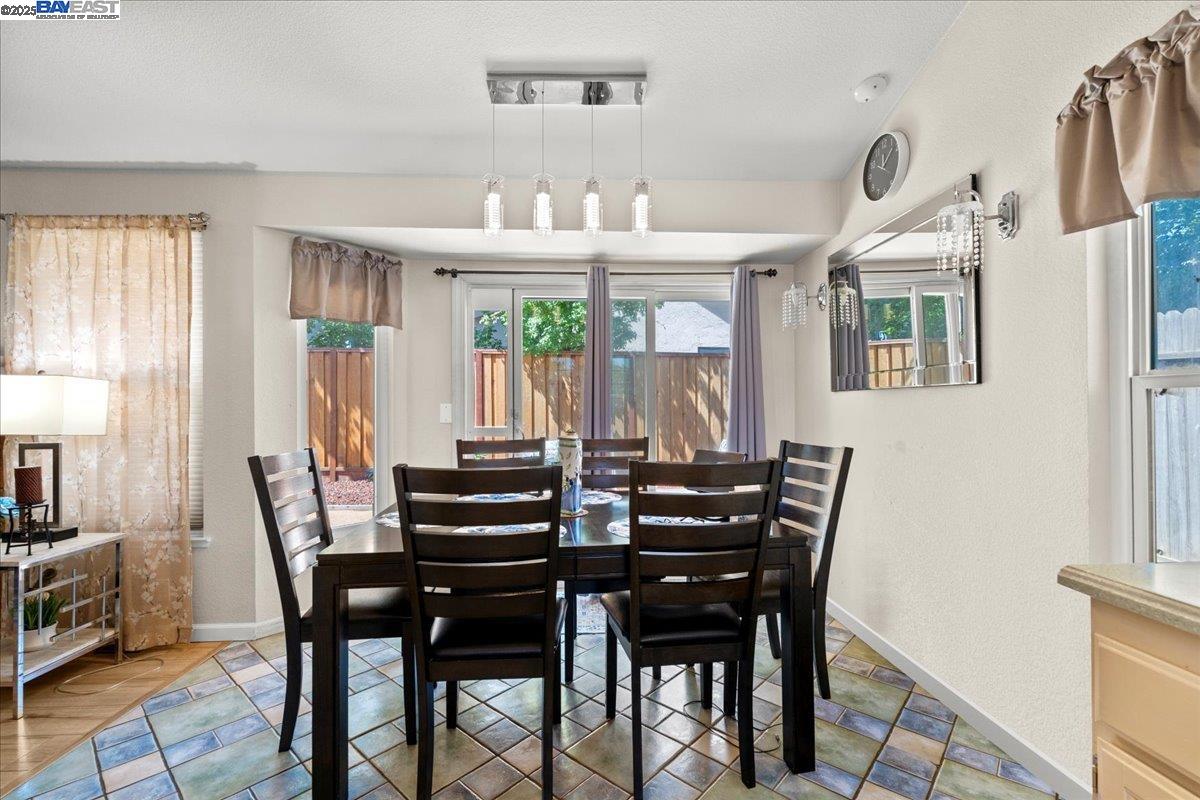 Detail Gallery Image 15 of 33 For 7677 Copper Cove Pl, Antelope,  CA 95843 - 3 Beds | 2 Baths