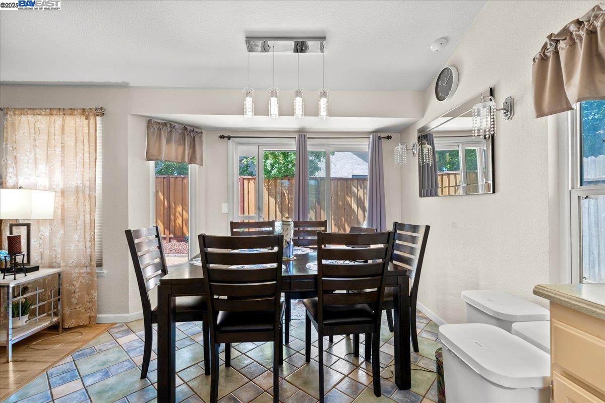 Detail Gallery Image 16 of 33 For 7677 Copper Cove Pl, Antelope,  CA 95843 - 3 Beds | 2 Baths
