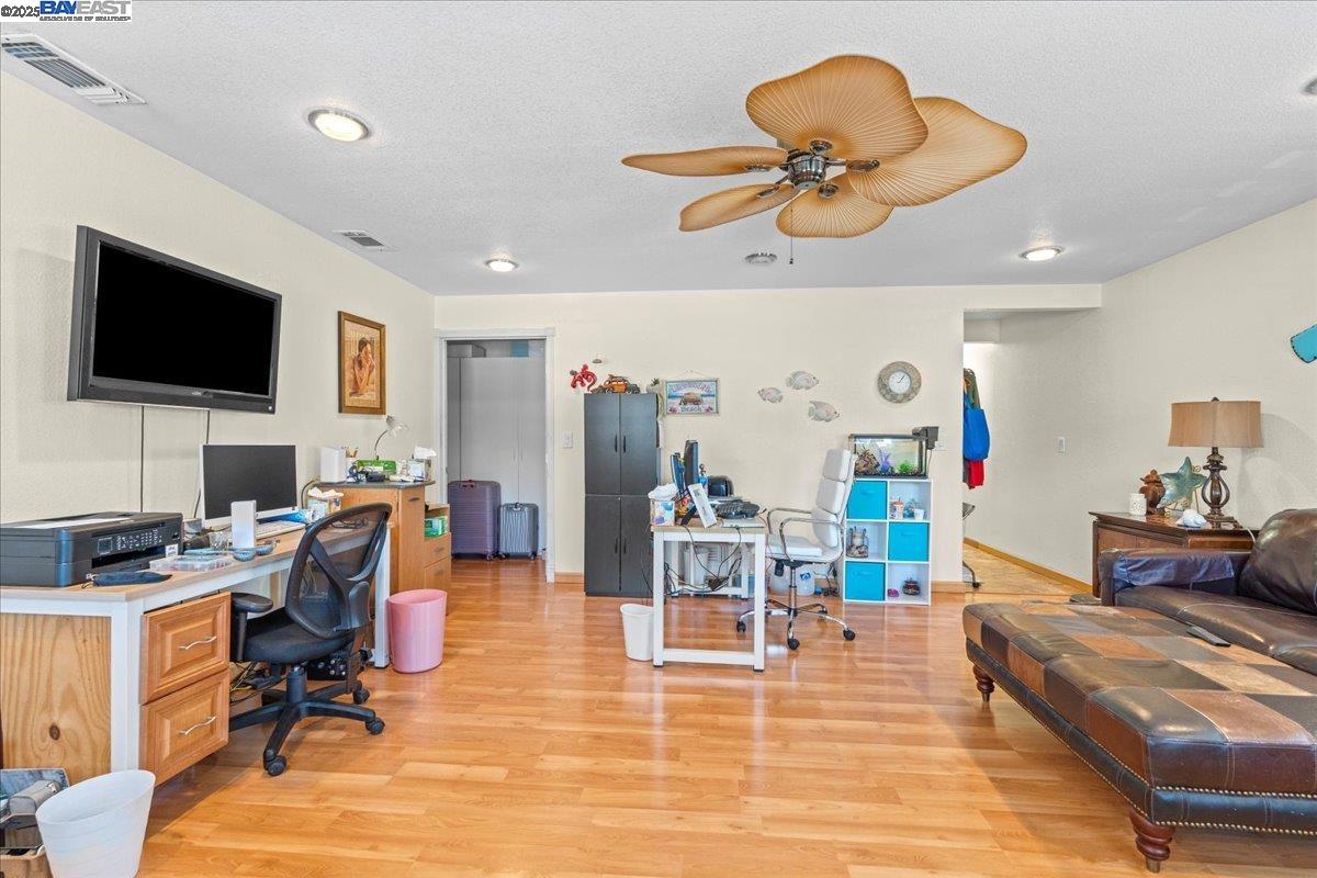 Detail Gallery Image 19 of 33 For 7677 Copper Cove Pl, Antelope,  CA 95843 - 3 Beds | 2 Baths
