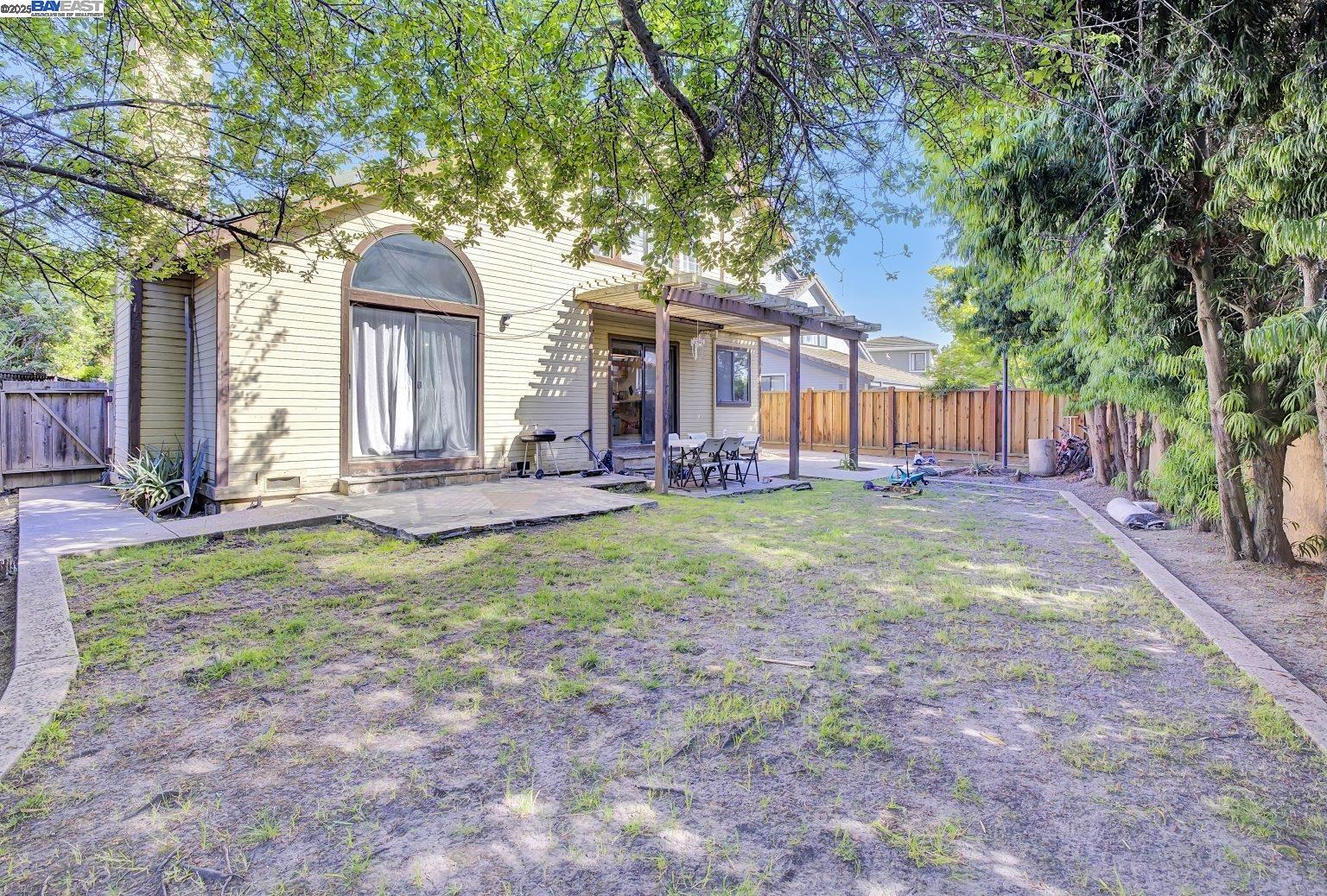 Detail Gallery Image 11 of 13 For 38179 Acacia Ct, Fremont,  CA 94536 - 4 Beds | 3 Baths