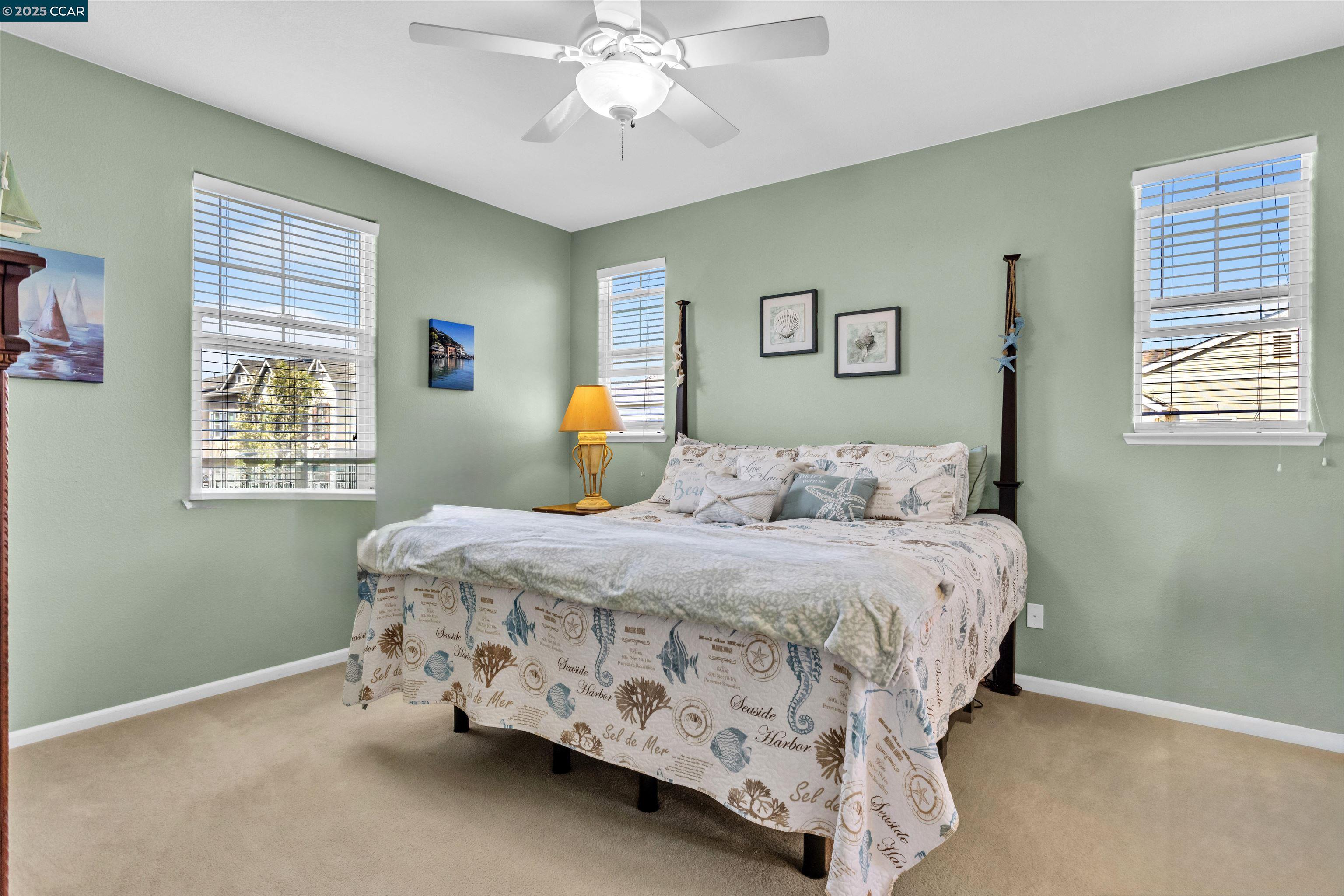 Detail Gallery Image 10 of 25 For 411 Summer Ln, Richmond,  CA 94806 - 3 Beds | 3/1 Baths