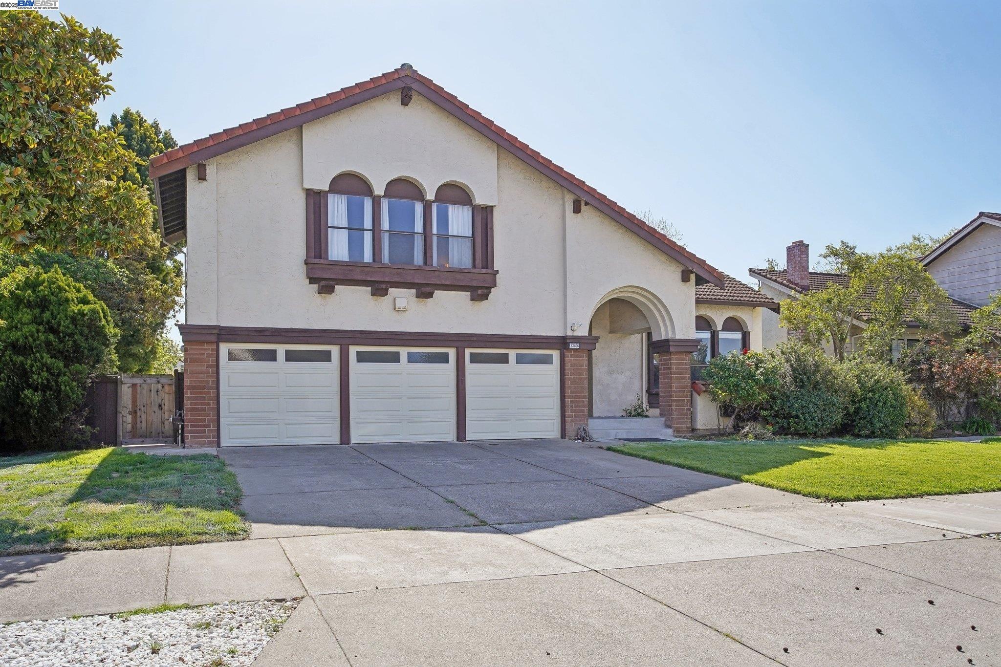 Detail Gallery Image 1 of 1 For 33766 Whimbrel Rd, Fremont,  CA 94555 - 4 Beds | 3 Baths