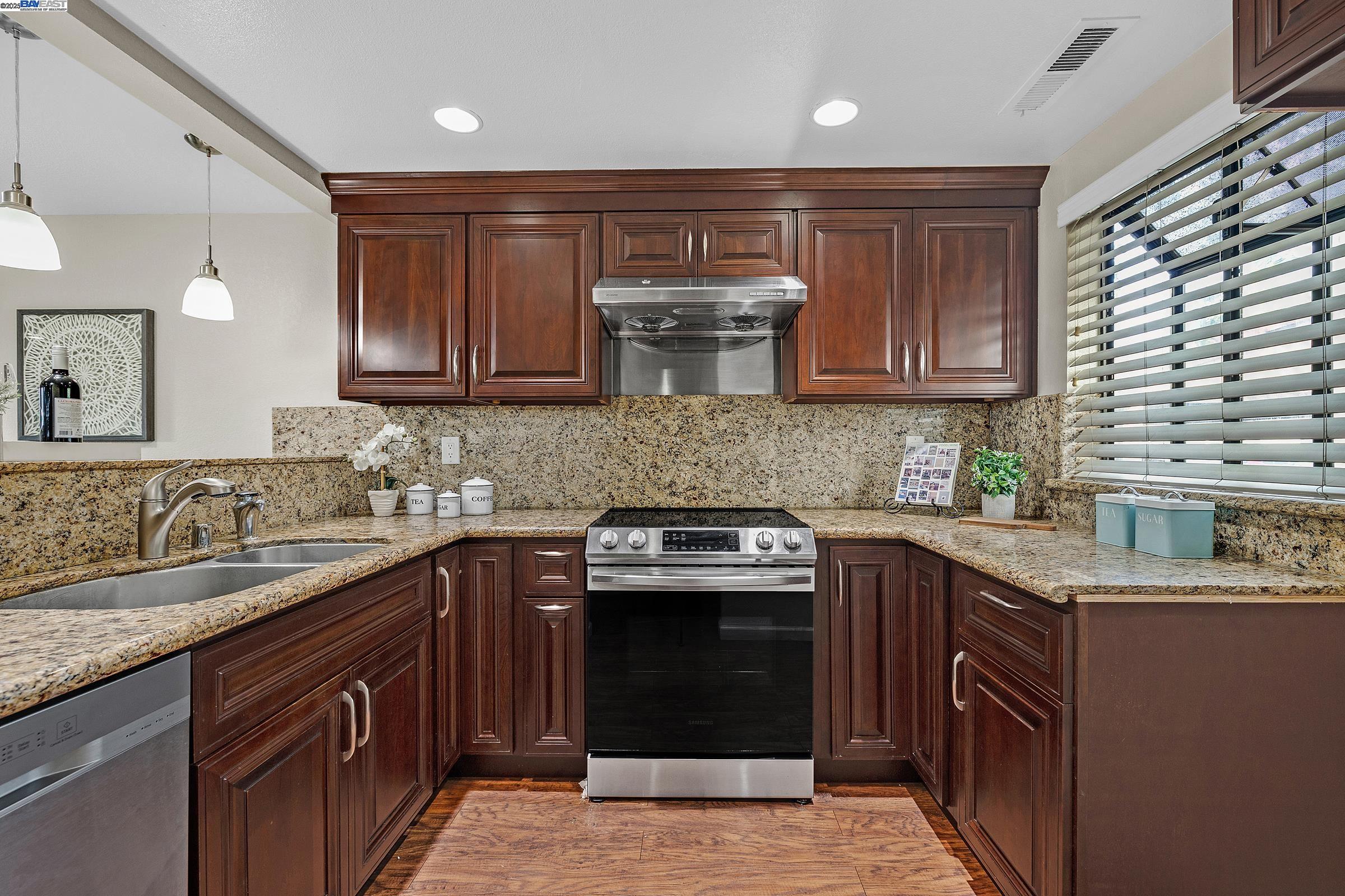 Photo #6: 41094423 Listing 