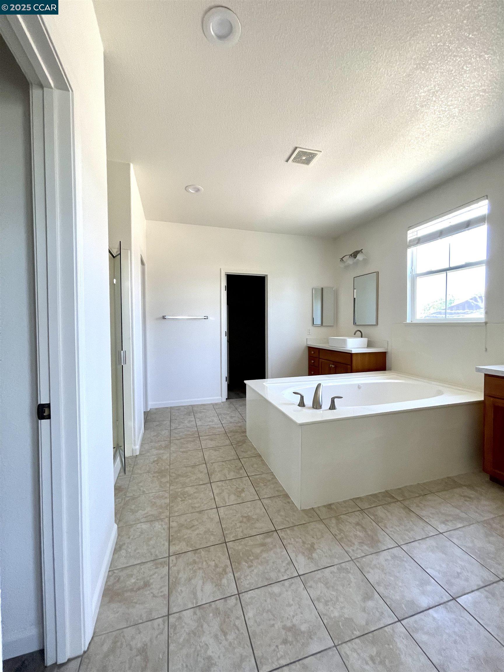 5512 Mcfarlan Ranch Dr, Antioch, California 94531, 4 Bedrooms Bedrooms, 8 Rooms Rooms,2 BathroomsBathrooms,Residential Lease,For Rent,5512 Mcfarlan Ranch Dr,41094427