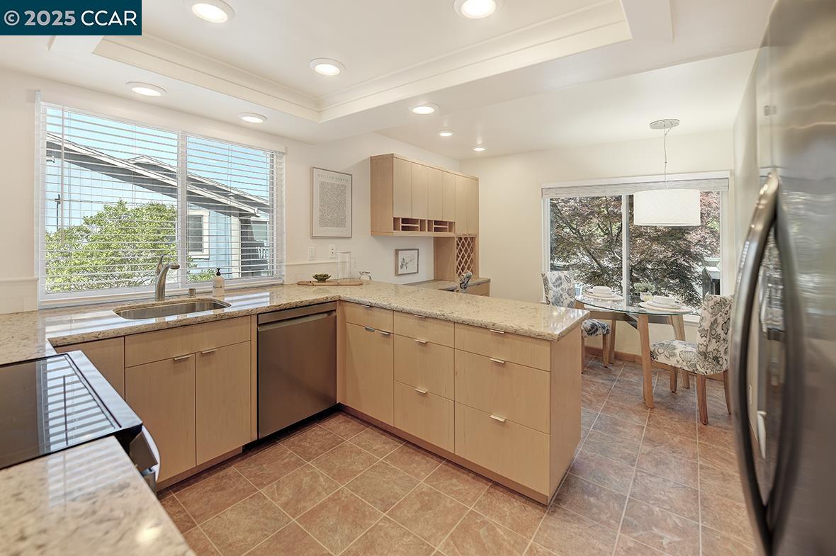 Detail Gallery Image 14 of 59 For 2638 Saklan Indian Dr #3,  Walnut Creek,  CA 94595 - 2 Beds | 2 Baths