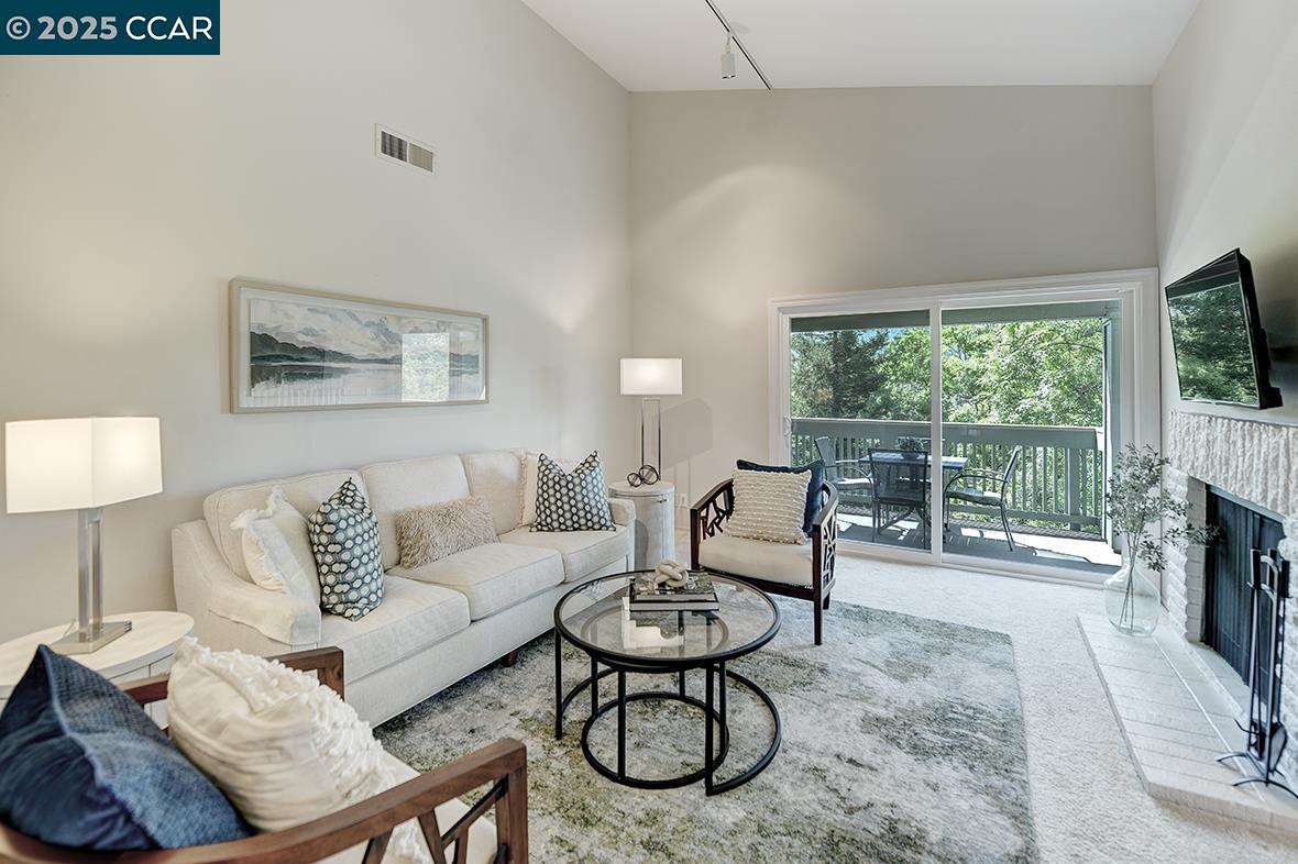 Detail Gallery Image 3 of 59 For 2638 Saklan Indian Dr #3,  Walnut Creek,  CA 94595 - 2 Beds | 2 Baths