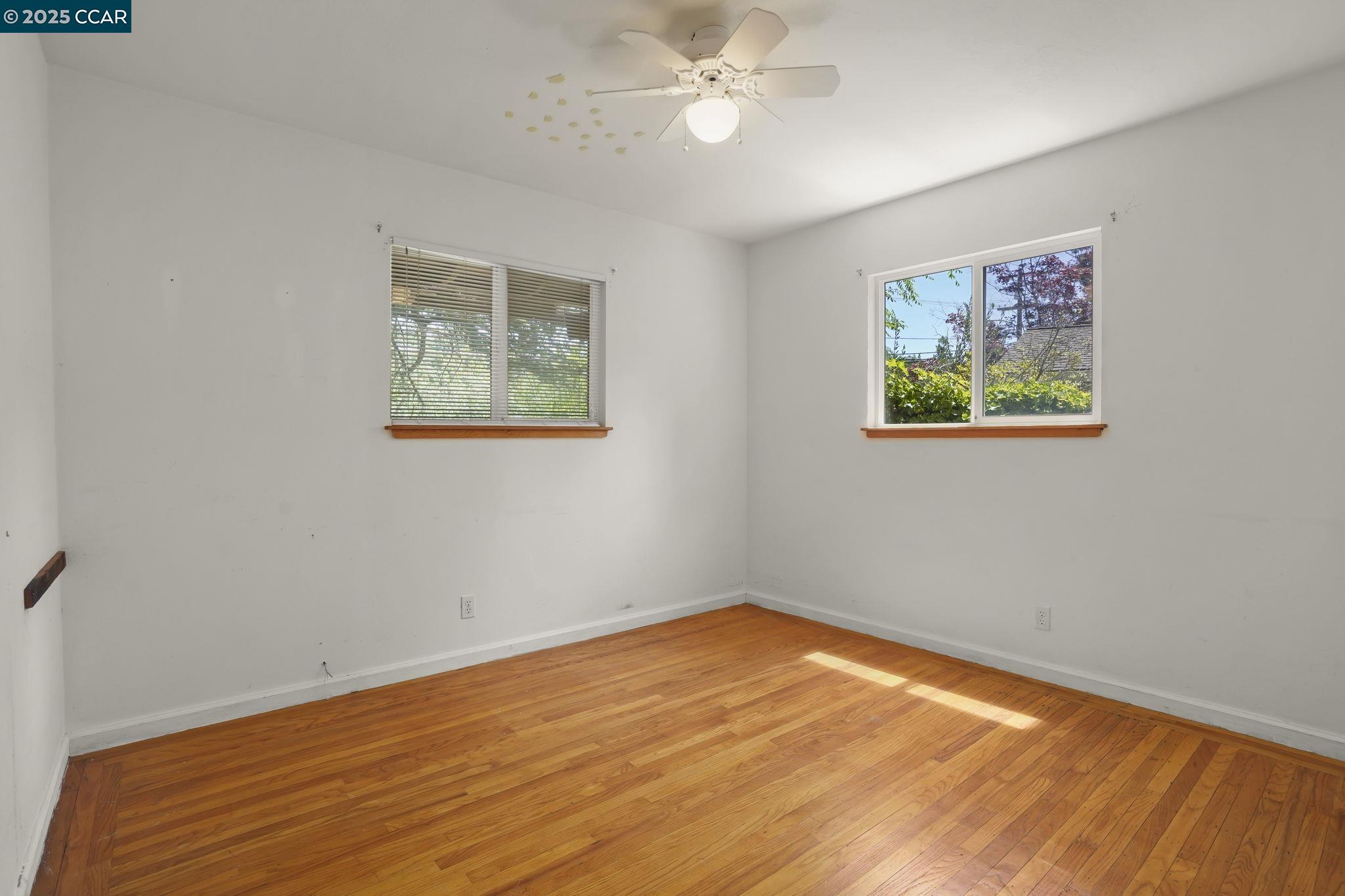 Detail Gallery Image 23 of 50 For 586 Lakewood Cir, Walnut Creek,  CA 94598 - 4 Beds | 2/1 Baths